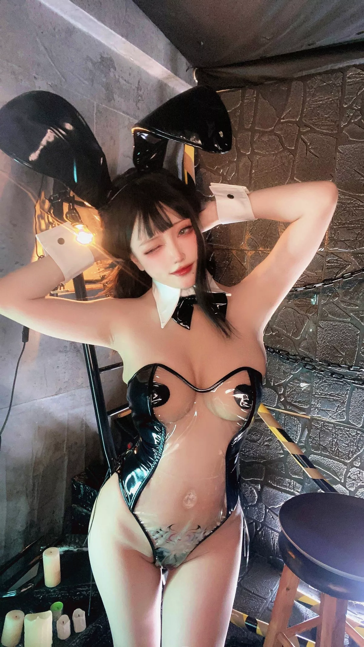 网络美女起司块透明兔女郎主题私房透明皮质连体衣秀惹火身材极致诱惑写真33P