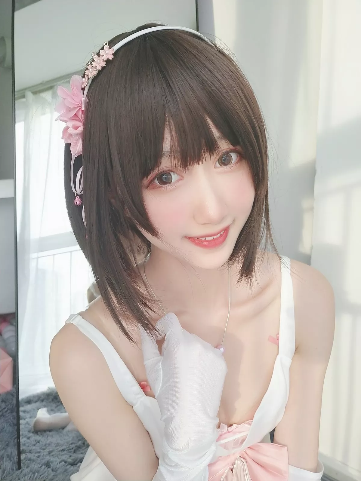 萌系小姐姐木绵绵OwO加藤惠cos礼服主题私房性感礼服配白色蕾丝袜诱惑写真39P
