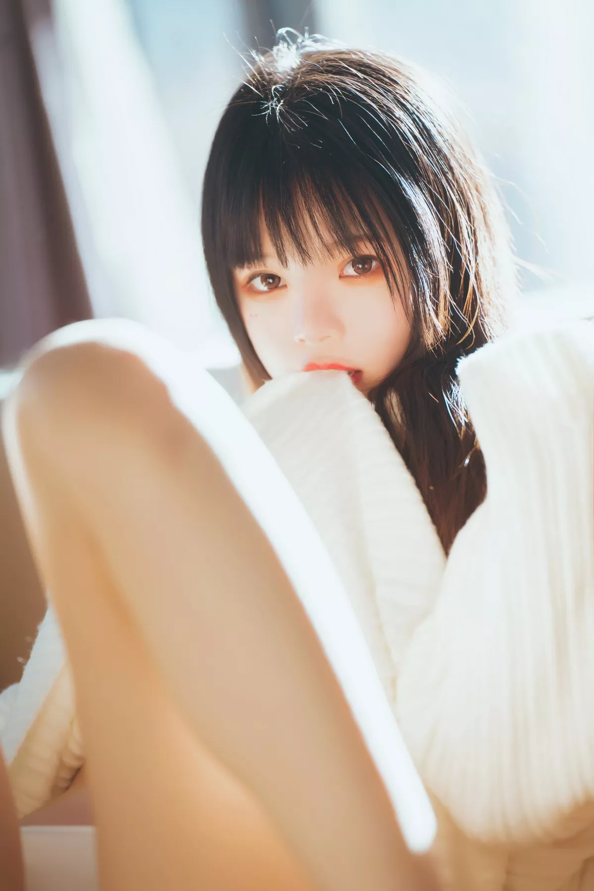 网络美女桜桃喵暖暖系列主题私房性感白色毛衣配白色内衣秀完美身材诱惑写真71P