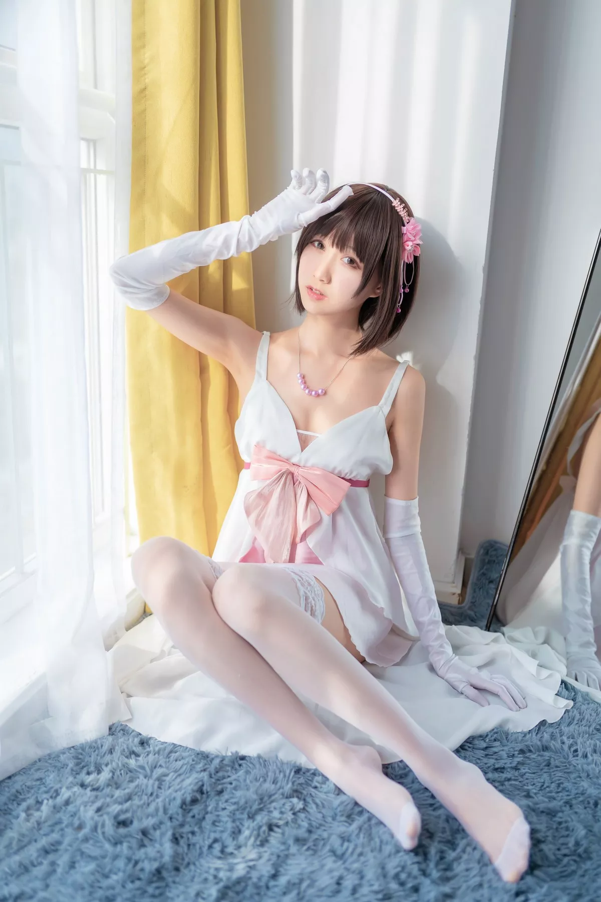 萌系小姐姐木绵绵OwO加藤惠cos礼服主题私房性感礼服配白色蕾丝袜诱惑写真39P