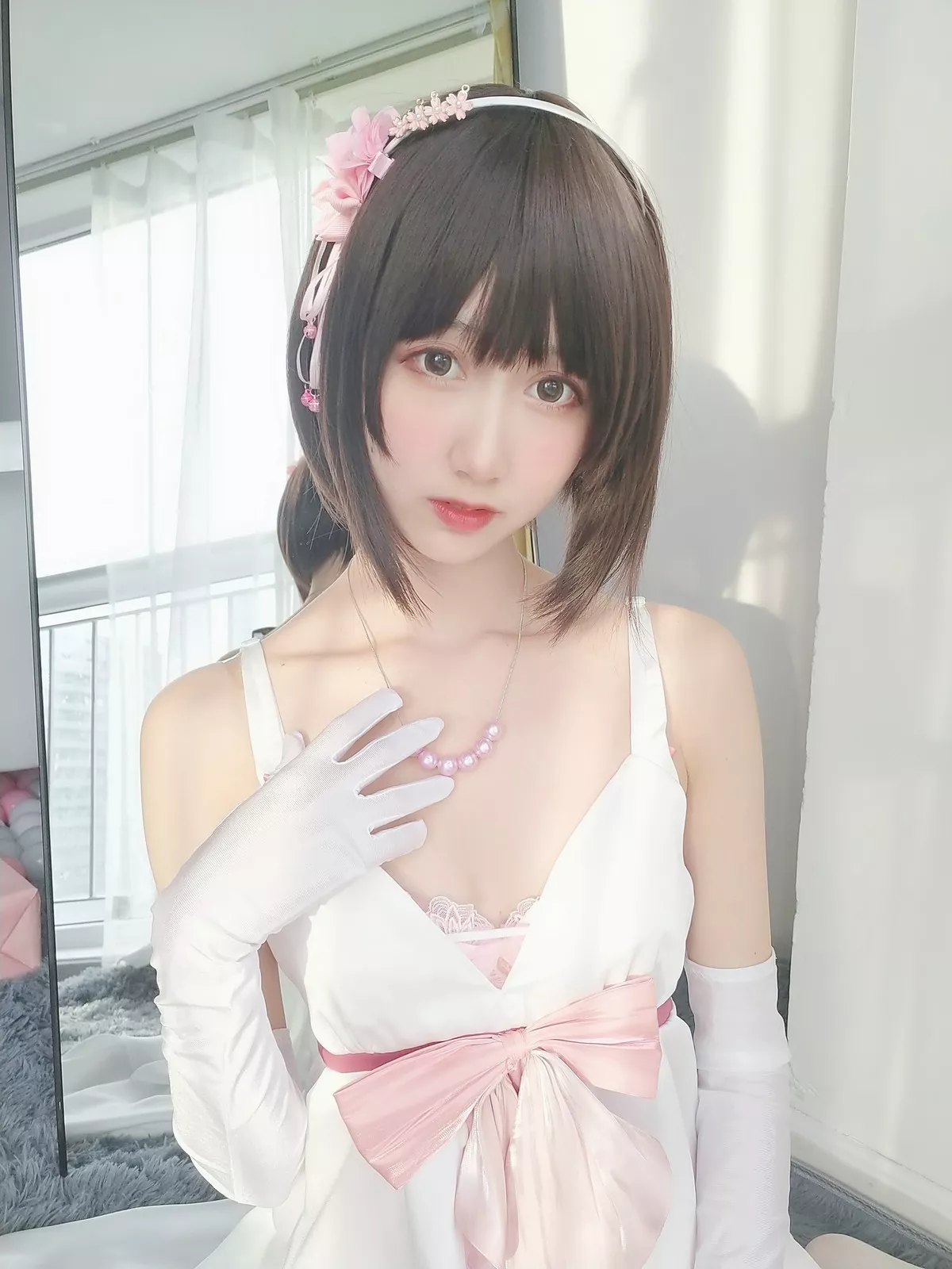 萌系小姐姐木绵绵OwO加藤惠cos礼服主题私房性感礼服配白色蕾丝袜诱惑写真39P