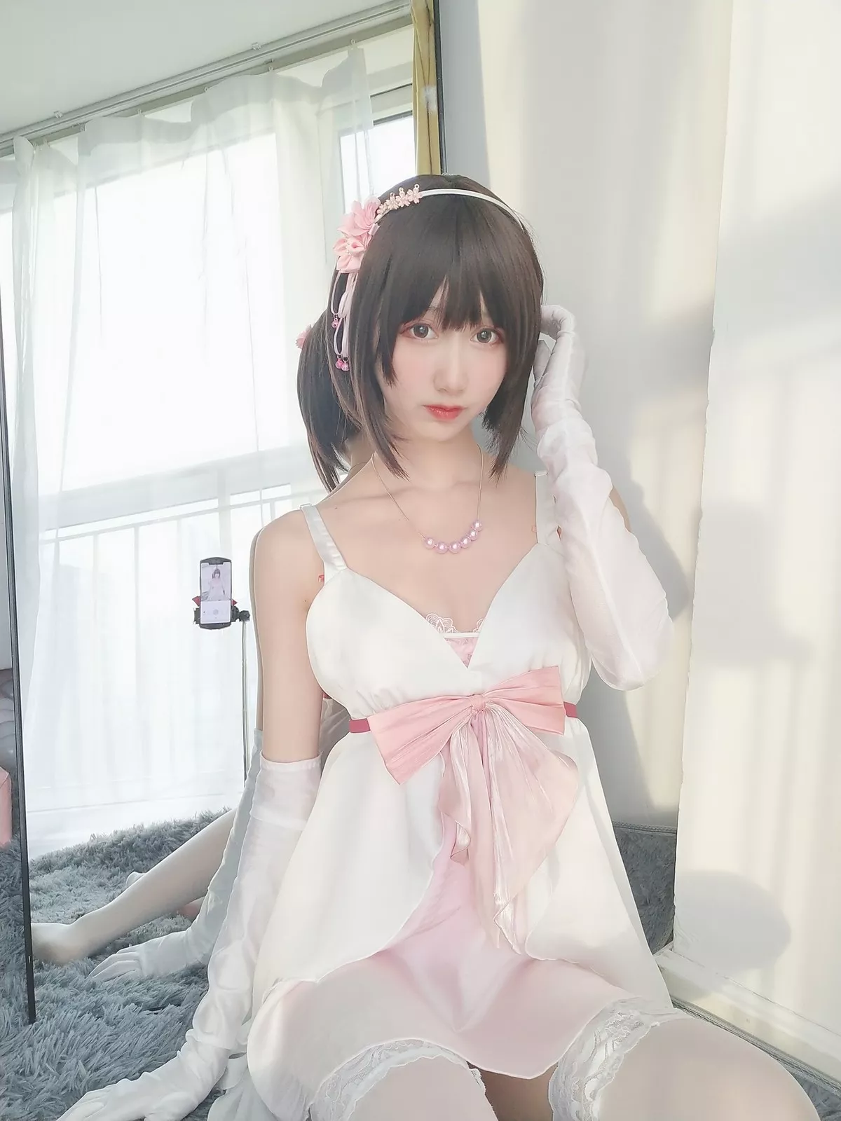 萌系小姐姐木绵绵OwO加藤惠cos礼服主题私房性感礼服配白色蕾丝袜诱惑写真39P
