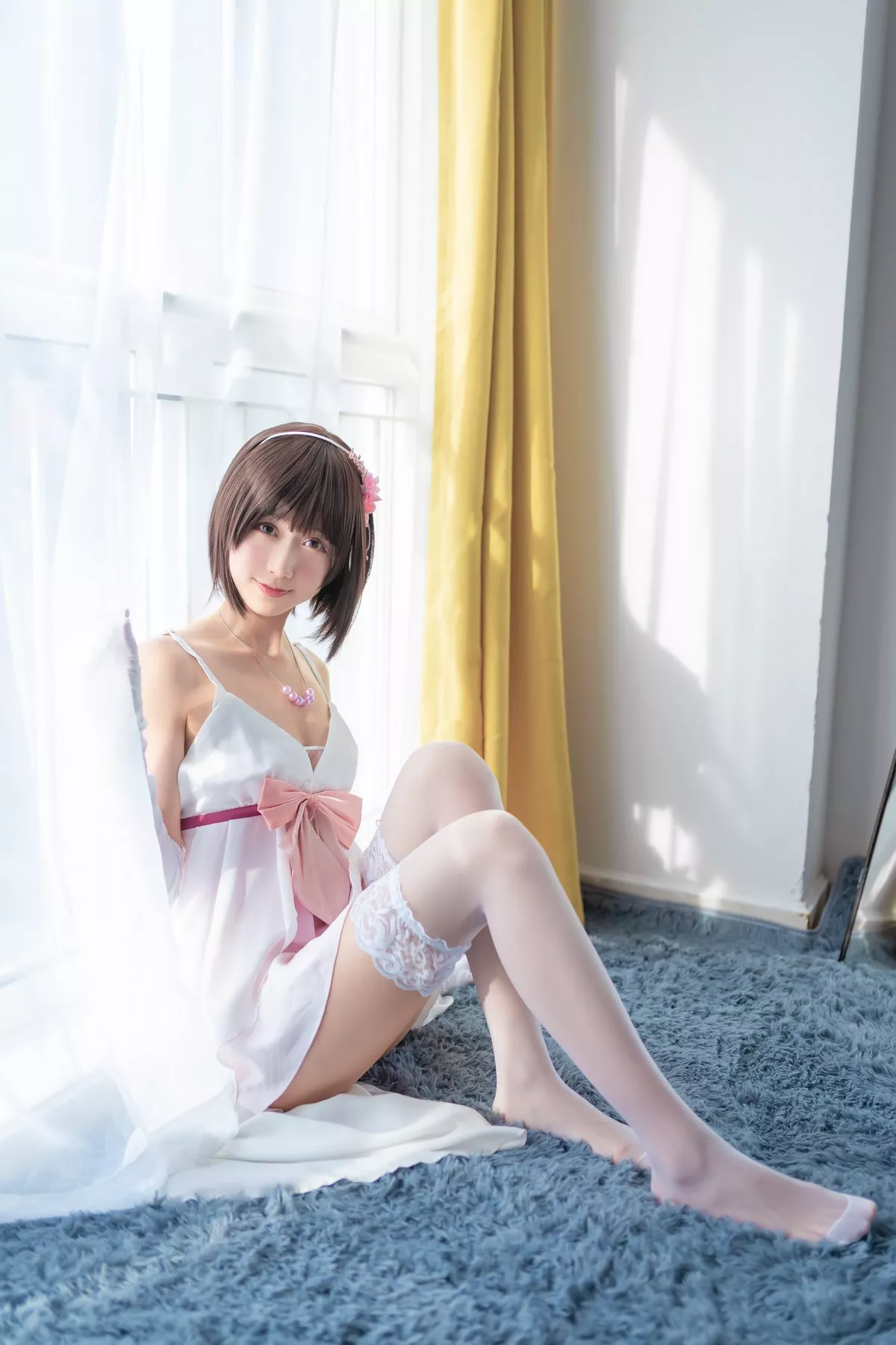 萌系小姐姐木绵绵OwO加藤惠cos礼服主题私房性感礼服配白色蕾丝袜诱惑写真39P