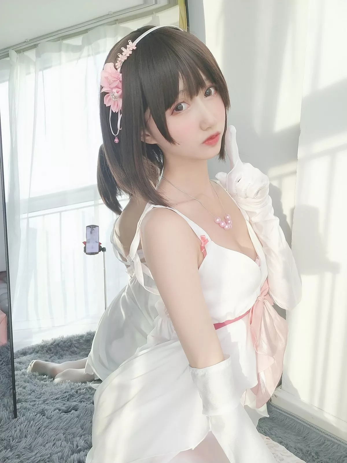 萌系小姐姐木绵绵OwO加藤惠cos礼服主题私房性感礼服配白色蕾丝袜诱惑写真39P