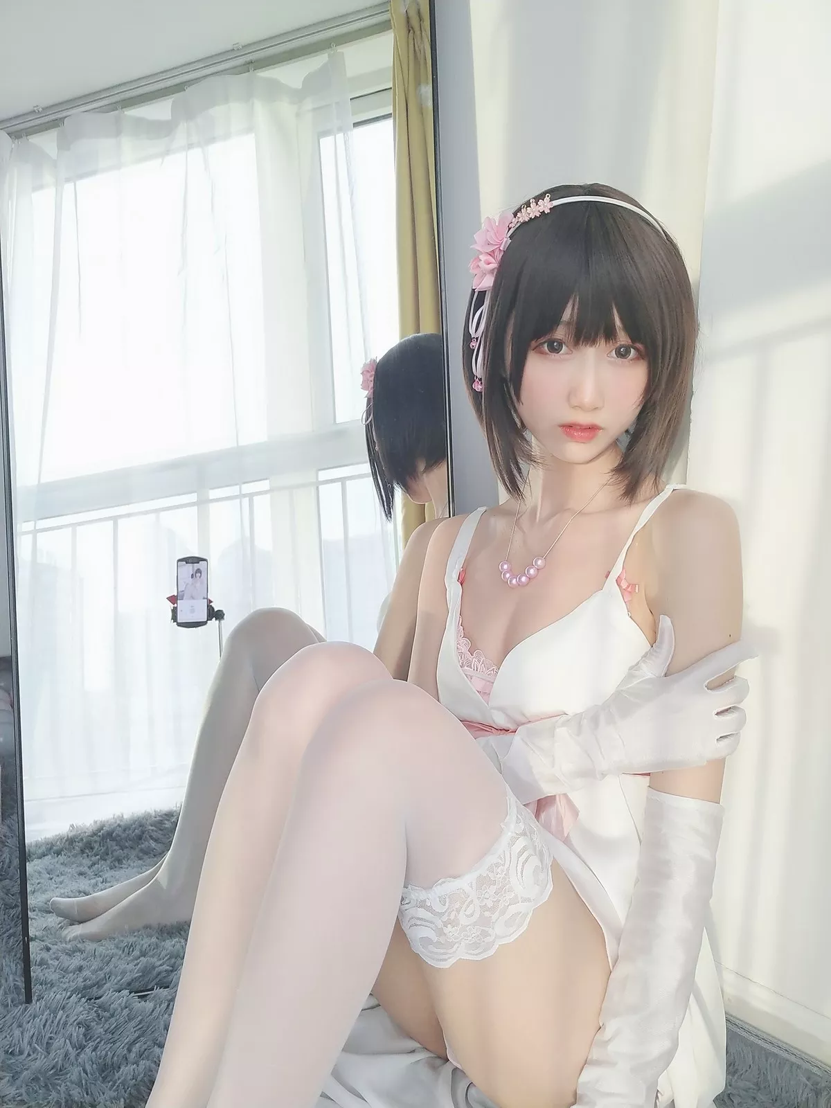 萌系小姐姐木绵绵OwO加藤惠cos礼服主题私房性感礼服配白色蕾丝袜诱惑写真39P
