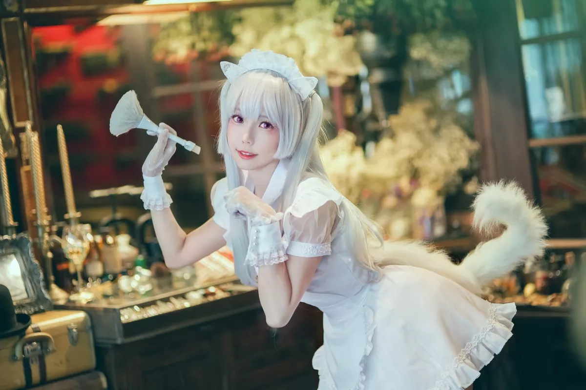 Coser妹子Ely_eee双马尾辫主题户外白色JK制服+室内性感女仆装完美诱惑写真141P