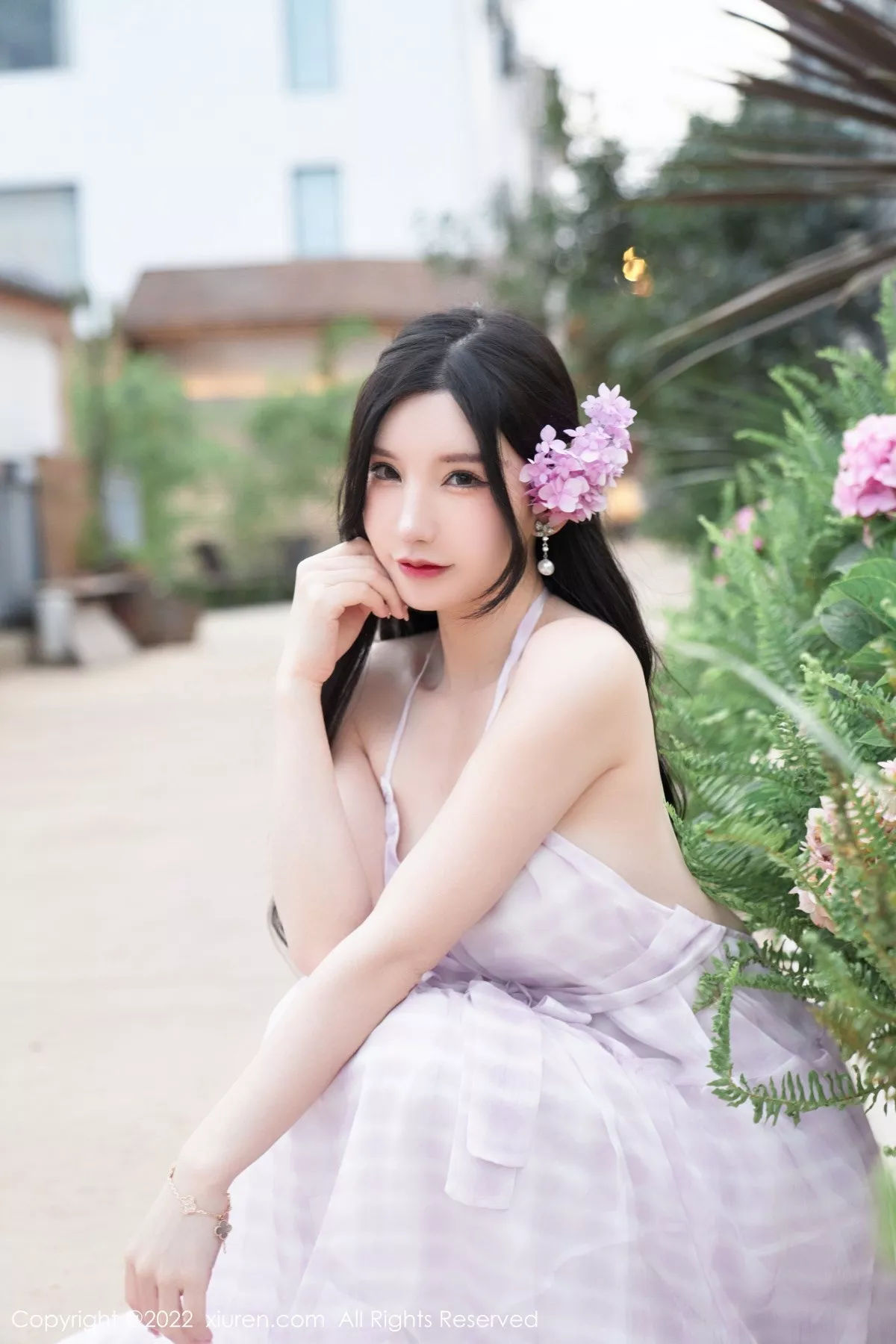 XiuRen第5207期_女神周于希Sally心愿旅拍脱连衣长裙露性感白色网纱内衣诱惑写真79P