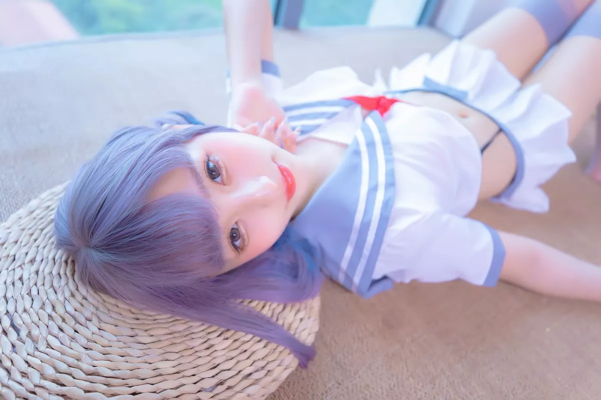 萝莉美女神楽坂真冬灰丝JK主题私房性感超短JK服饰配灰丝袜秀美腿诱惑写真75P