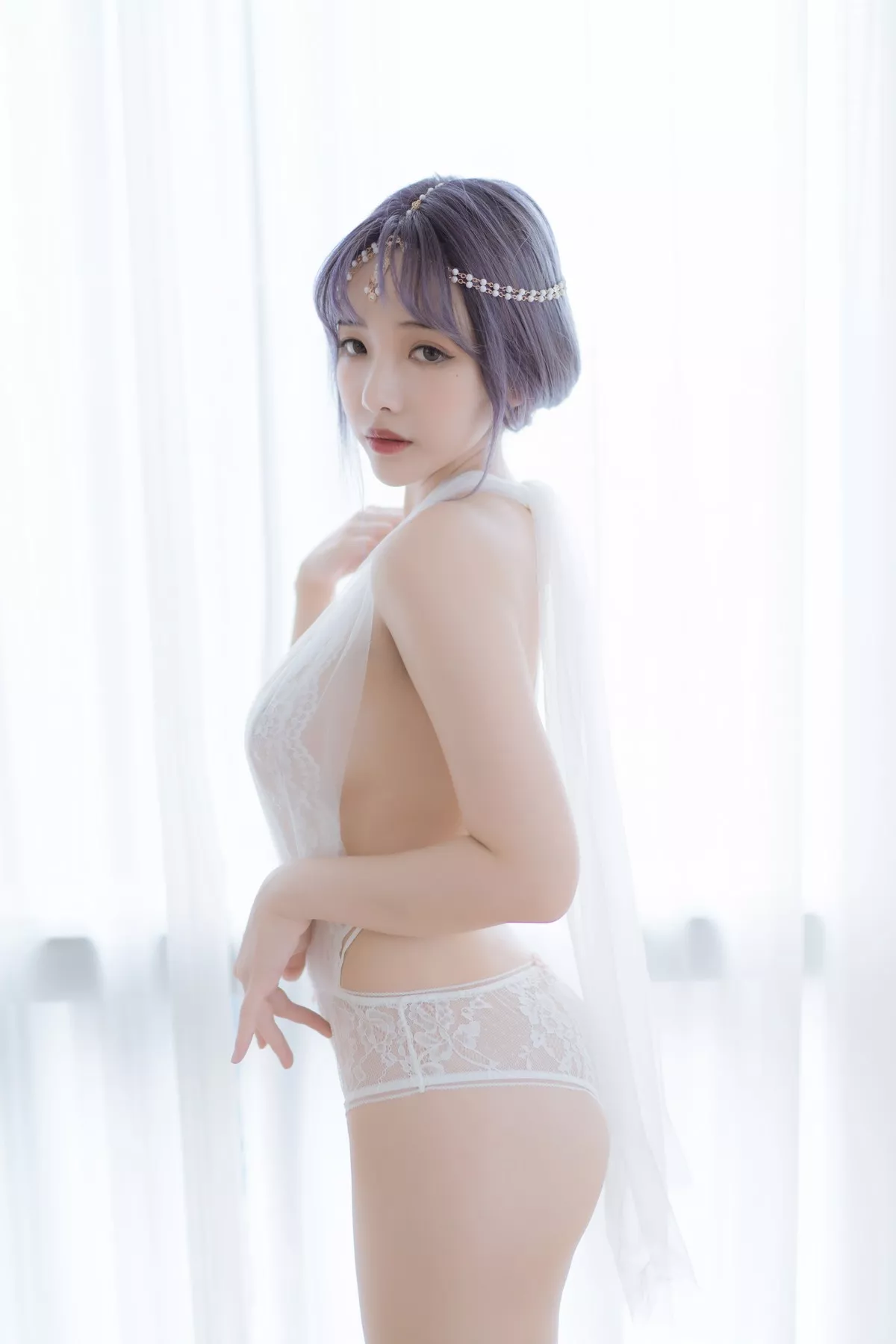 动漫博主雯妹不讲道理白色希腊主题私房性感白色缕空蕾丝内衣惹火诱惑写真36P