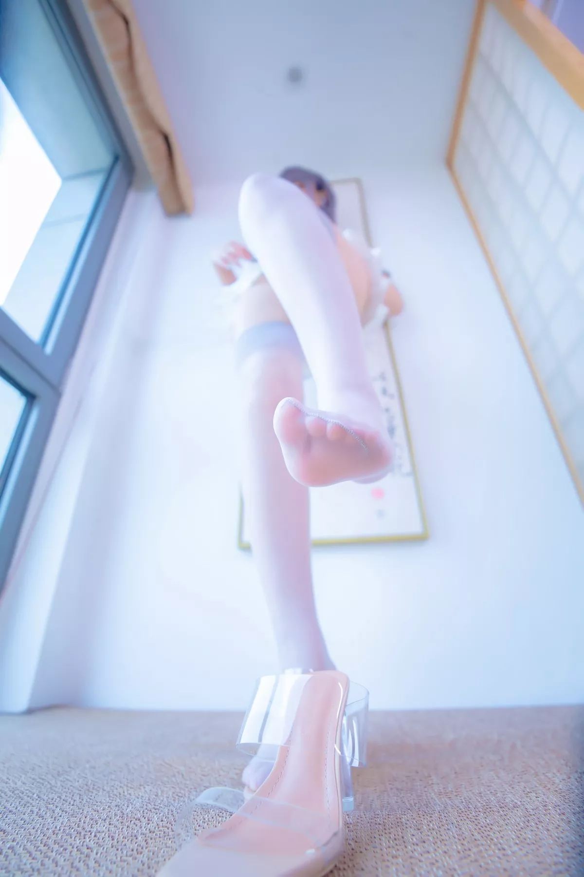 萝莉美女神楽坂真冬灰丝JK主题私房性感超短JK服饰配灰丝袜秀美腿诱惑写真75P