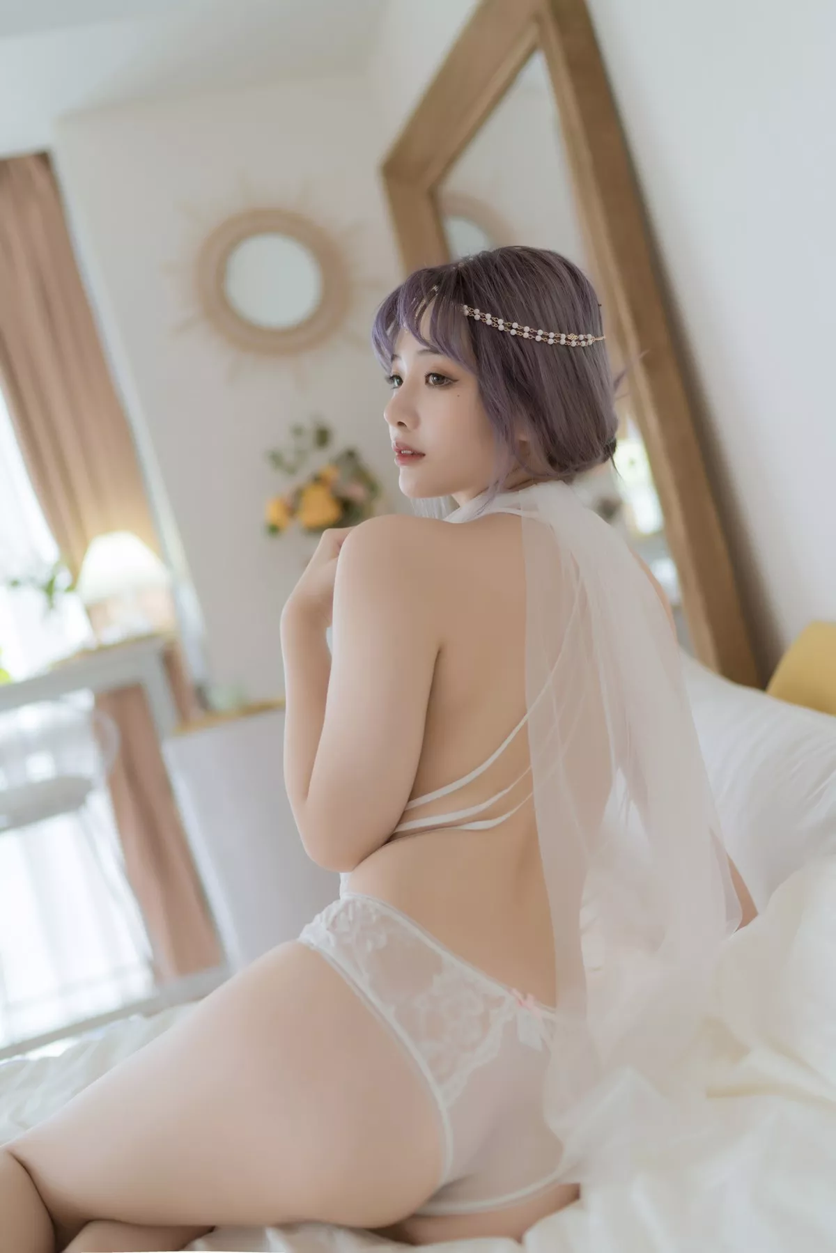 动漫博主雯妹不讲道理白色希腊主题私房性感白色缕空蕾丝内衣惹火诱惑写真36P
