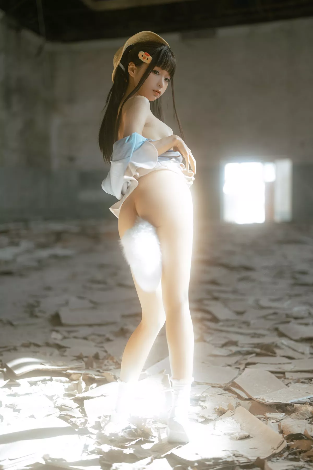 动漫博主蠢沫沫小黄帽绅士版主题户外性感服饰半脱露豪乳创可贴遮点诱惑写真156P