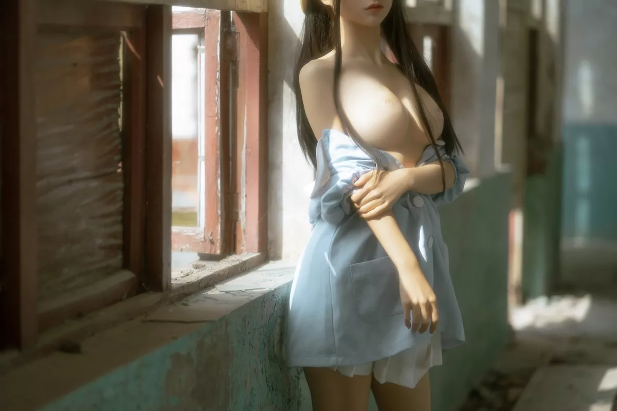 动漫博主蠢沫沫小黄帽绅士版主题户外性感服饰半脱露豪乳创可贴遮点诱惑写真156P