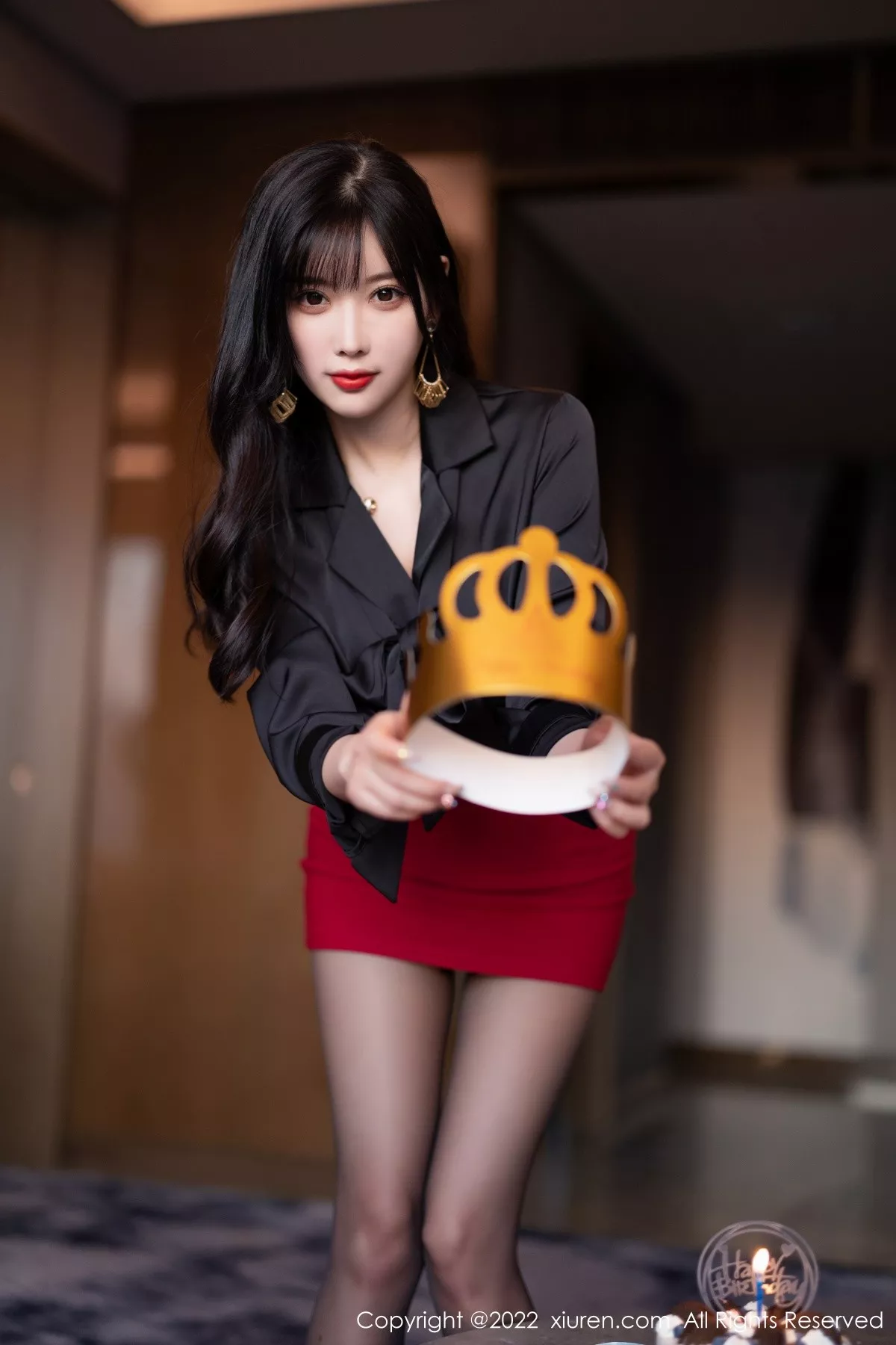 XiuRen第5390期_女神杨晨晨Yome半脱露轻透蕾丝内衣配超薄无内黑丝诱惑写真82P