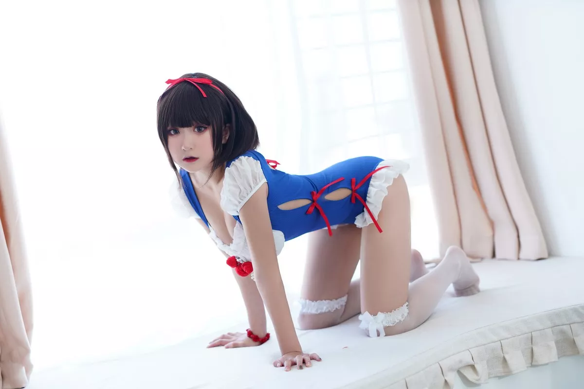 动漫博主恩田直幸夏日泳装白雪姬主题私房性感服饰配白丝袜秀美腿诱惑写真40P