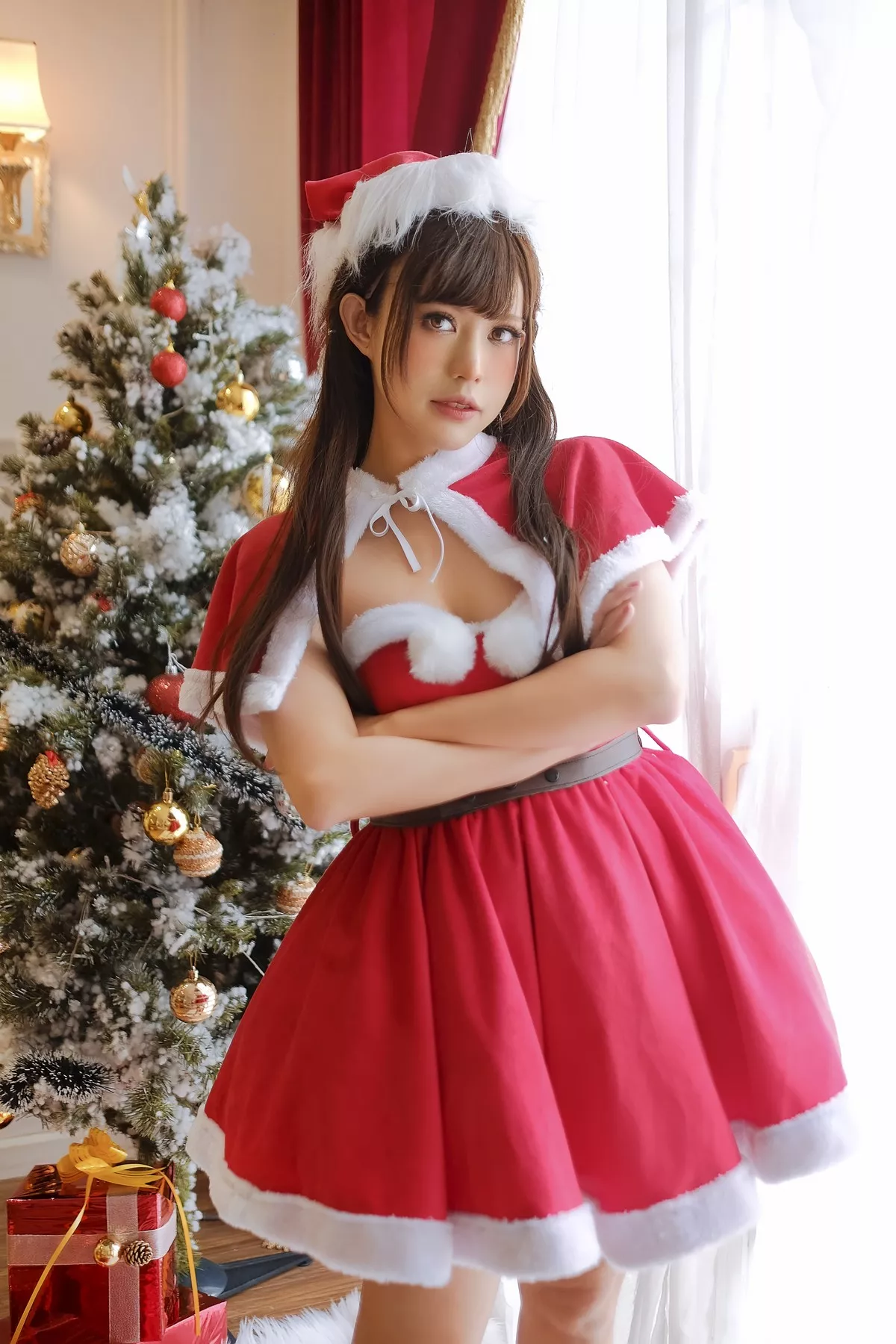 网络美女PingPing-Chizuru主题私房床上性感粉色吊带睡衣秀惹火身材诱惑写真52P