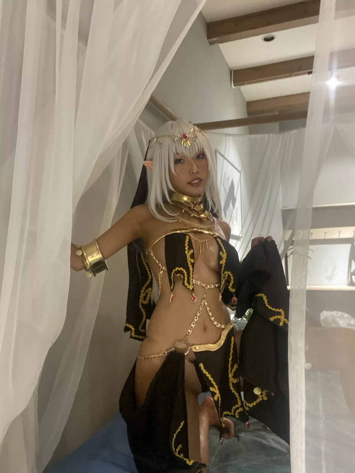 网络美女eliza喵喵Mistioria Arte主题性感情趣服饰露油亮肌肤秀火辣身材诱惑写真59P