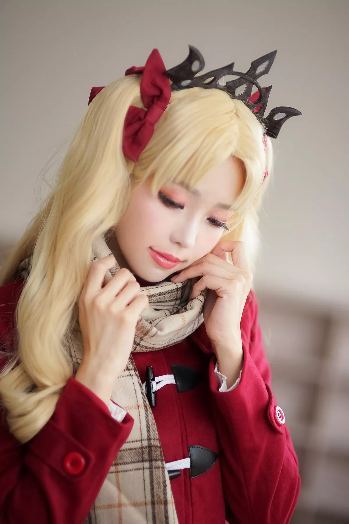 Coser妹子Ely_eee远坂凛JK主题灰色格子裙下超薄黑丝裤袜秀美腿性感迷人写真57P