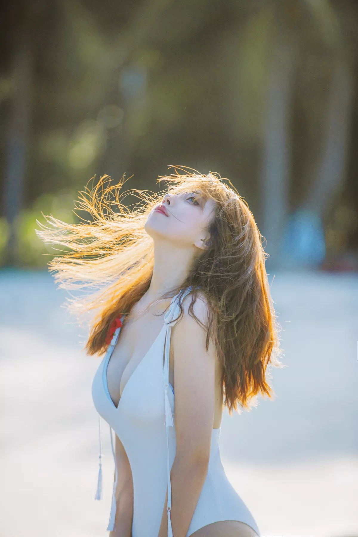 次元少女念雪ww日暮温柔主题户外海边性感白色连体比基尼秀完美身材诱惑写真39P