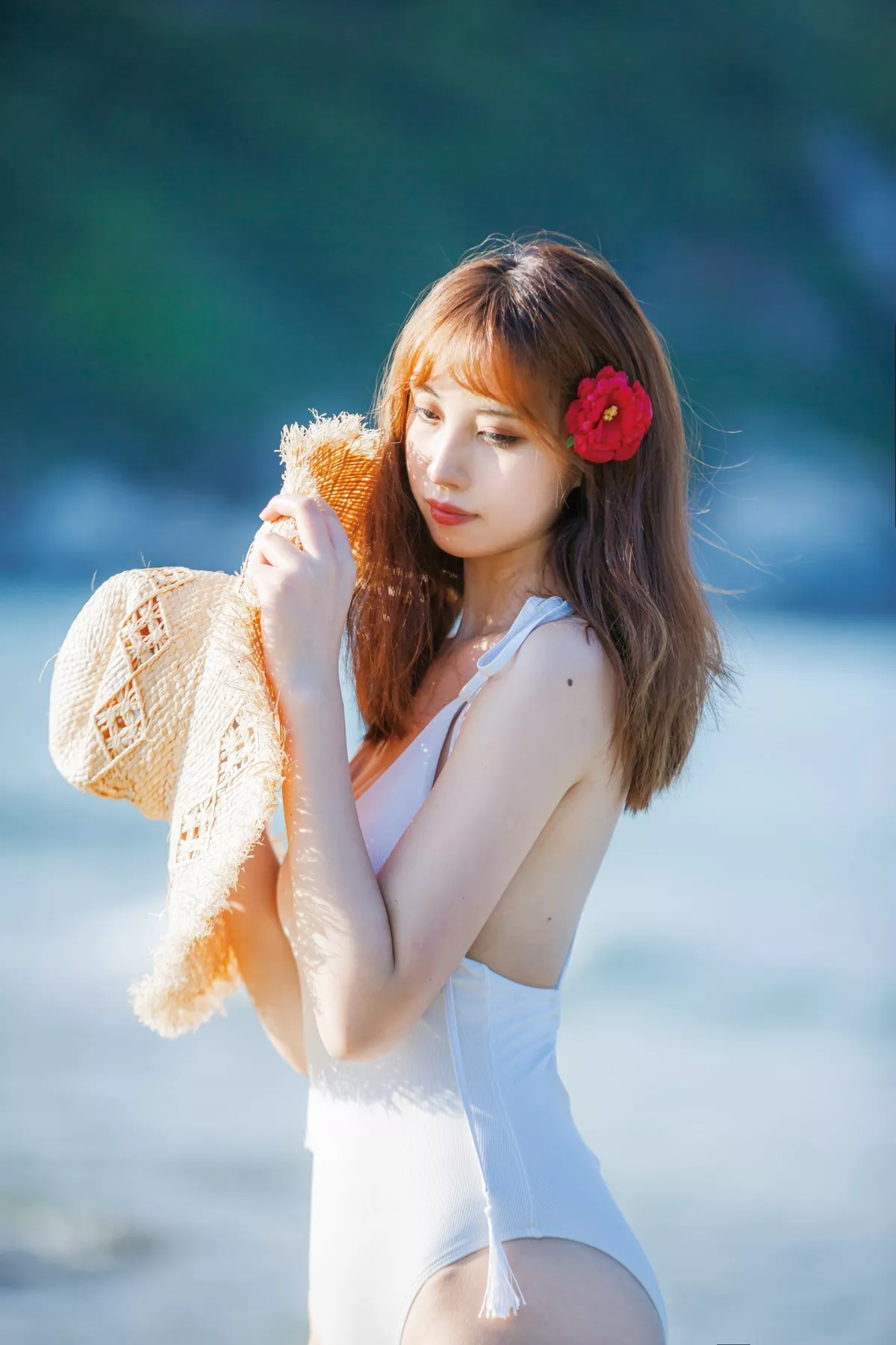 次元少女念雪ww日暮温柔主题户外海边性感白色连体比基尼秀完美身材诱惑写真39P