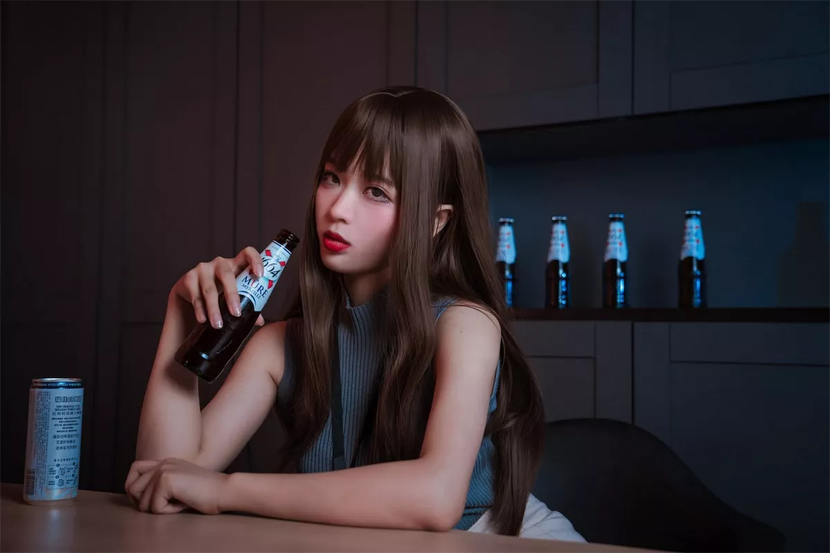 网络美女轩萧学姐微醺喝醉了ol主题私房白色短裙下超薄黑丝秀翘臀美腿诱惑写真57P