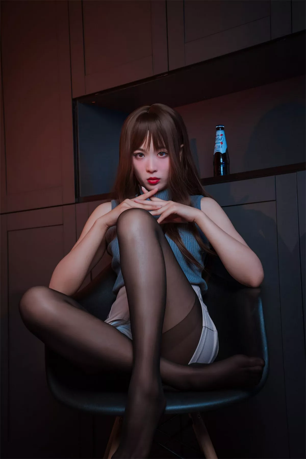 网络美女轩萧学姐微醺喝醉了ol主题私房白色短裙下超薄黑丝秀翘臀美腿诱惑写真57P