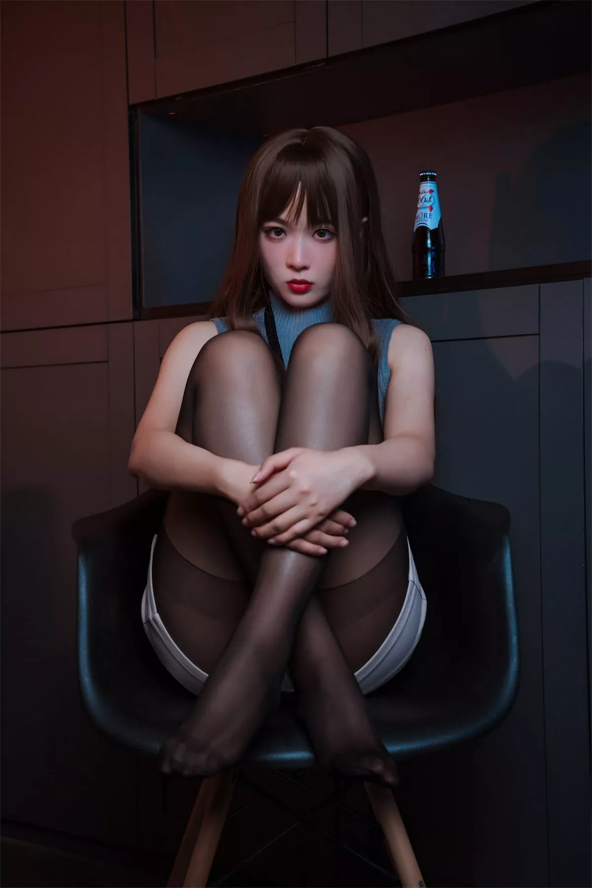 网络美女轩萧学姐微醺喝醉了ol主题私房白色短裙下超薄黑丝秀翘臀美腿诱惑写真57P