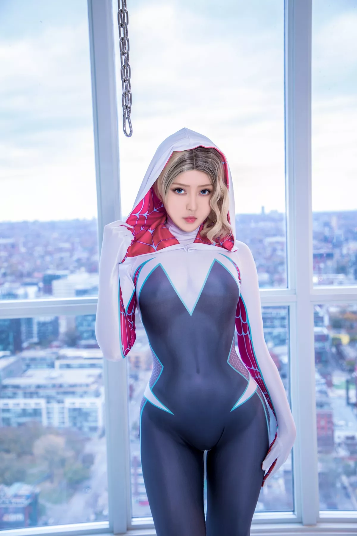 网络美女MisswarmJ-Spider Gwen主题私房性感紧身蜘蛛侠服饰秀完美身材诱惑写真43P