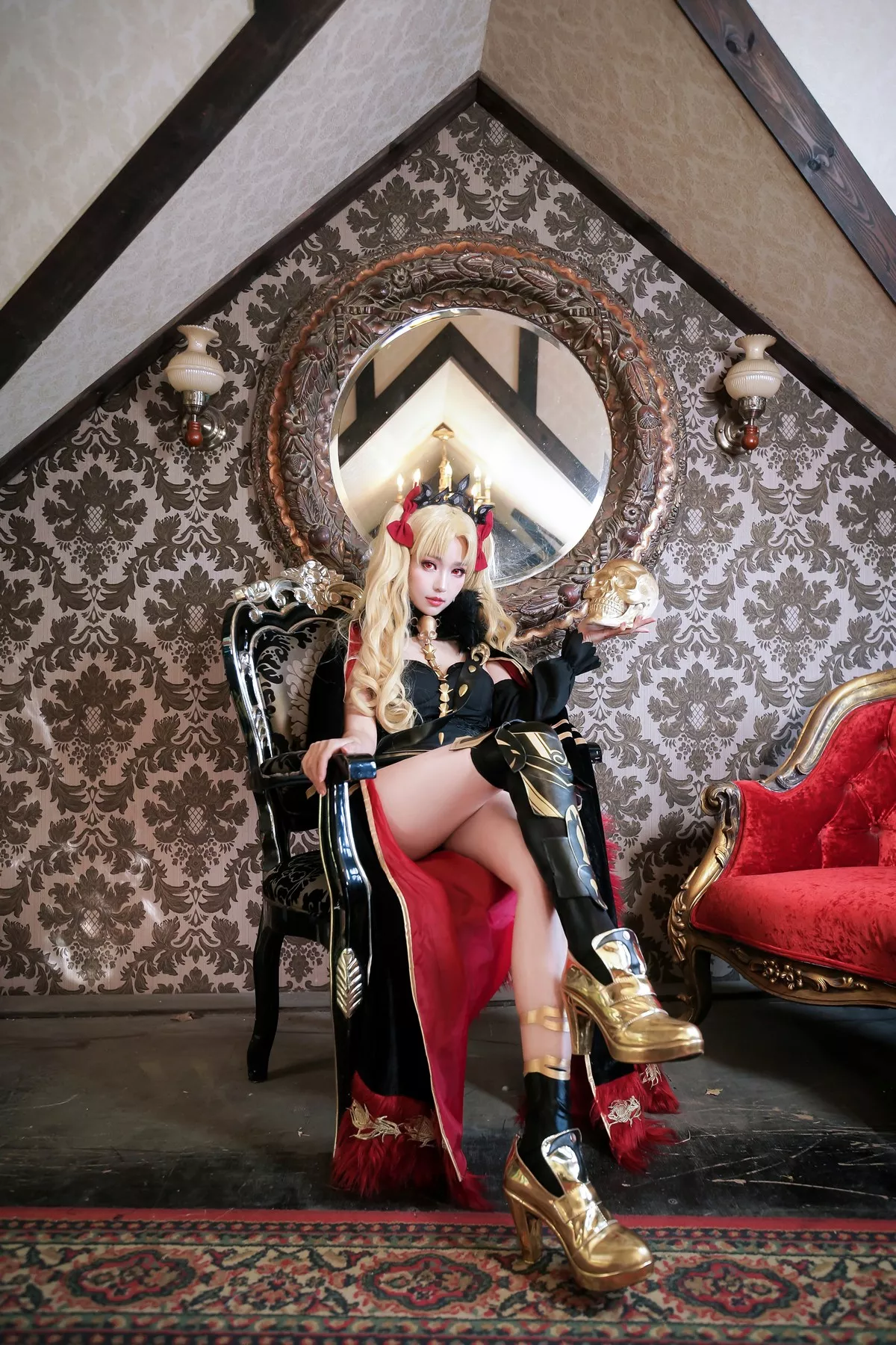 Coser妹子Ely_eee远坂凛弓凛主题私房沙发上性感黑色低胸服饰迷人诱惑写真42P