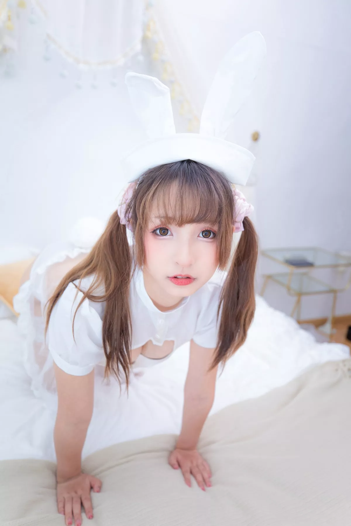 萝莉美女神楽坂真冬百合情书主题居家私房性感白色服饰配白色蕾丝袜诱惑写真150P