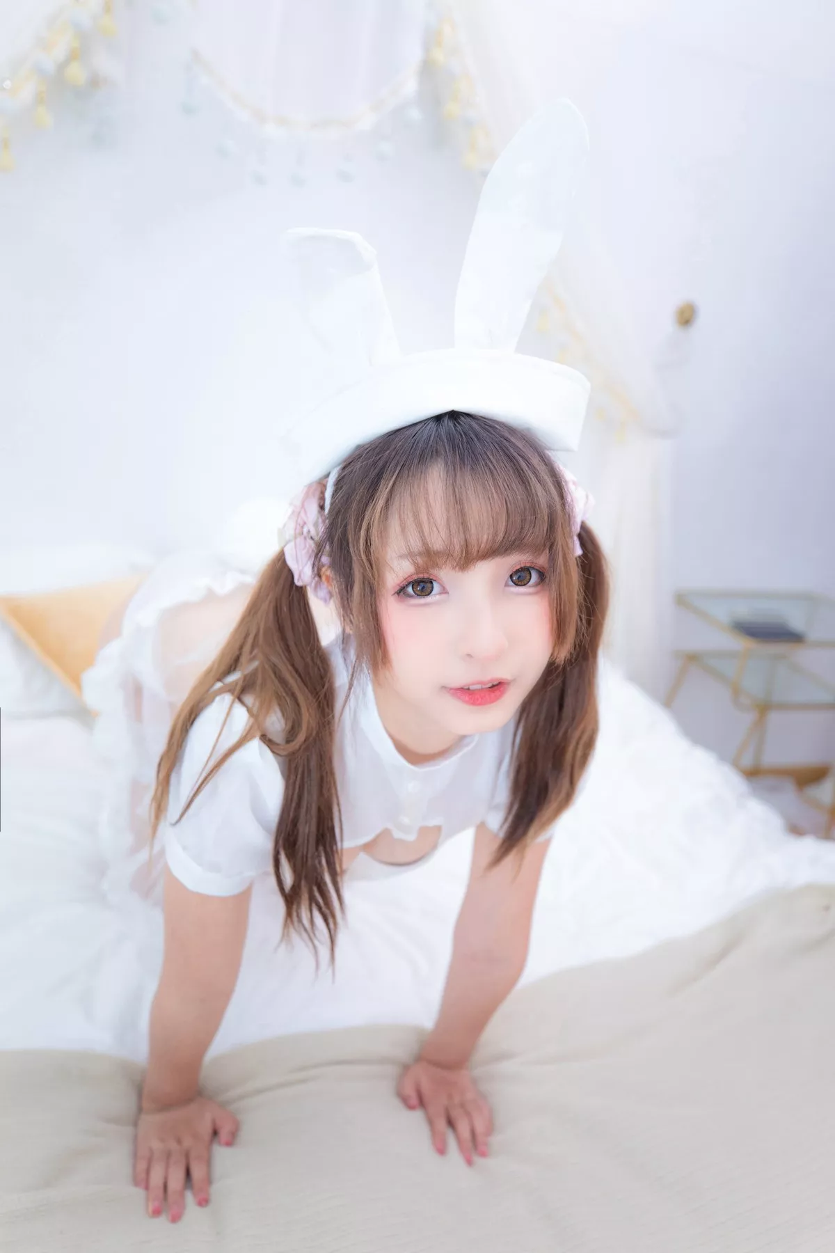 萝莉美女神楽坂真冬百合情书主题居家私房性感白色服饰配白色蕾丝袜诱惑写真150P