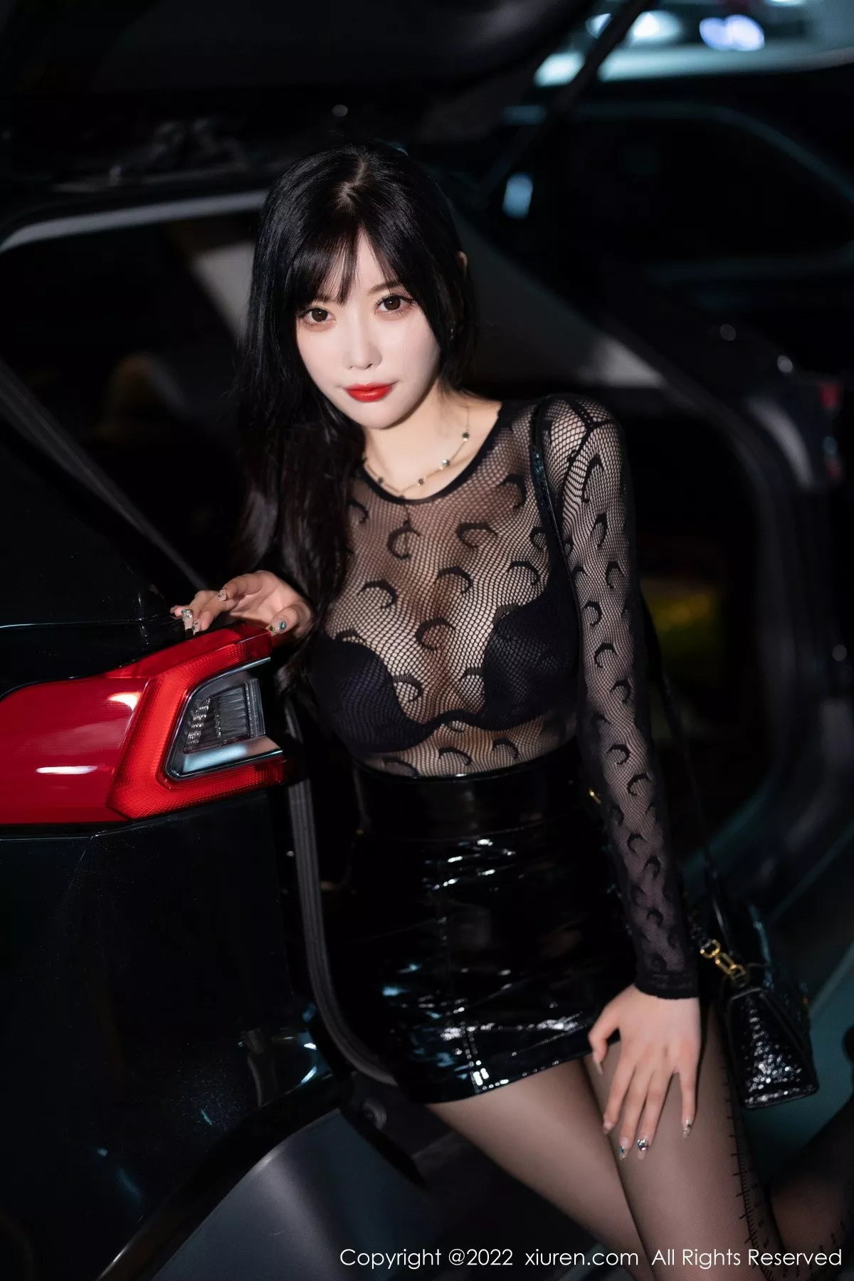 XiuRen第5445期_女神杨晨晨Yome黑色网纱连衣裙露性感黑色内衣迷人诱惑写真81P