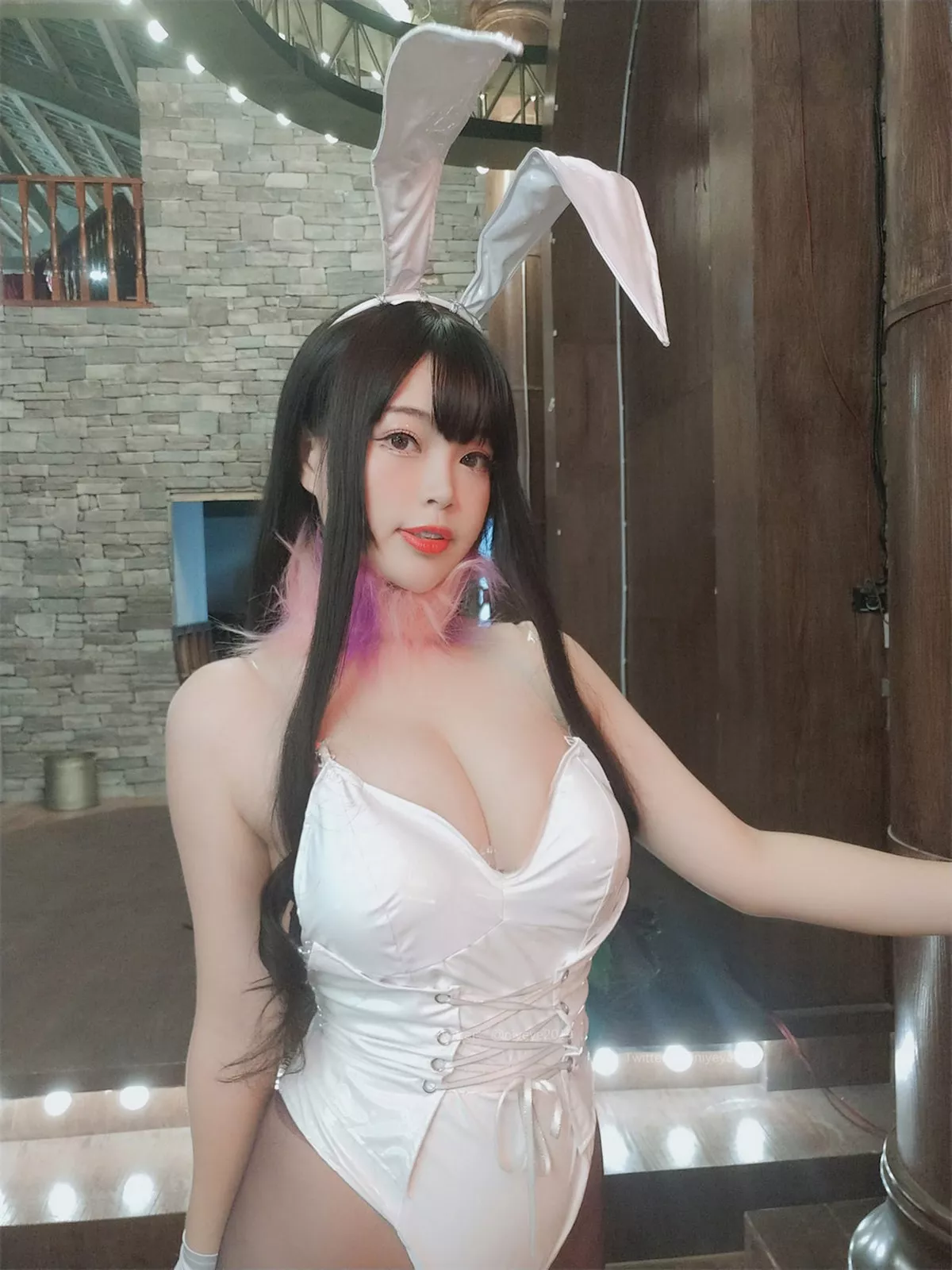 萌系小姐姐白烨恶魔姐姐兔女郎主题白色高叉连体衣配超薄黑丝秀美腿诱惑写真72P