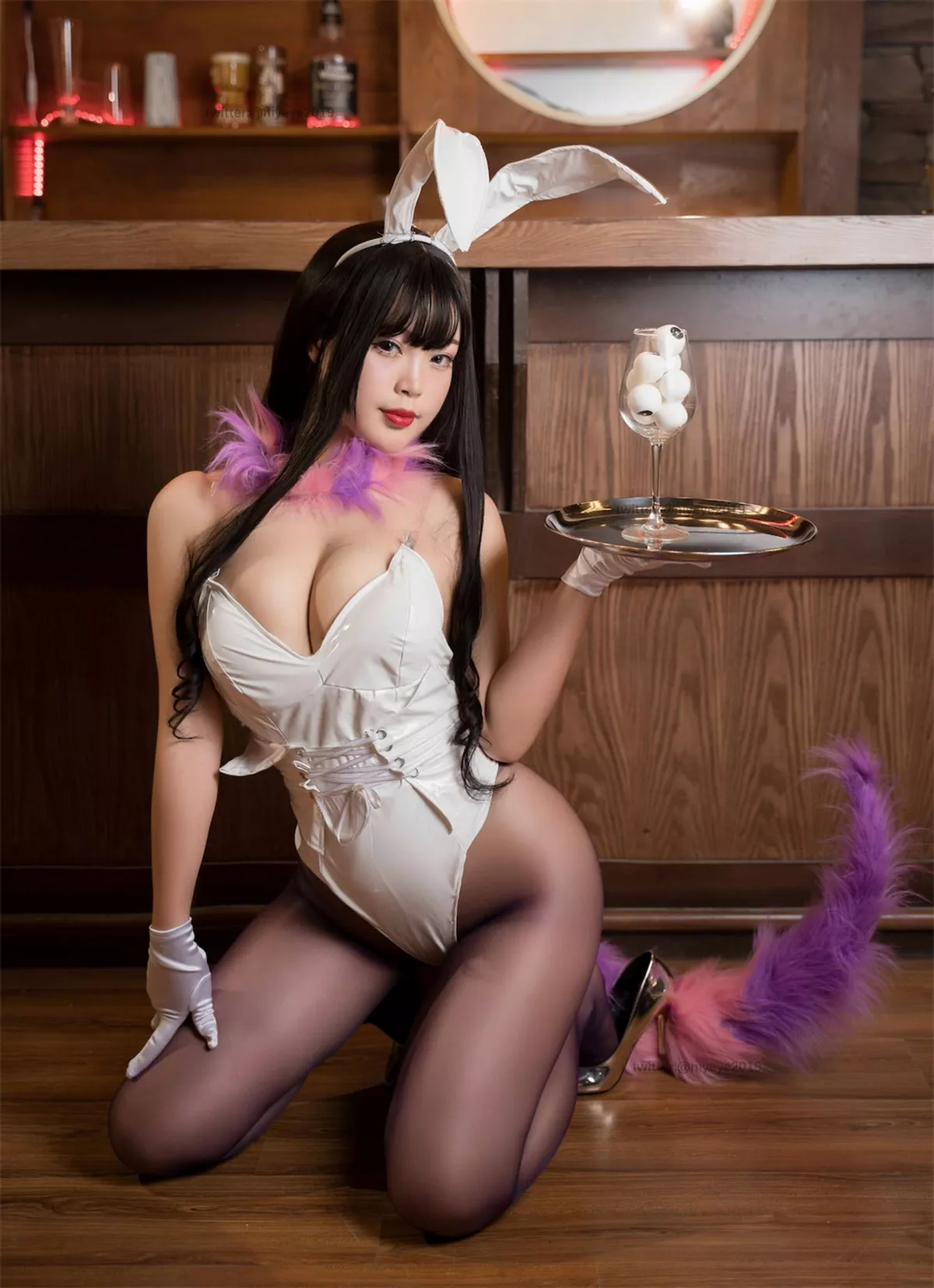 萌系小姐姐白烨恶魔姐姐兔女郎主题白色高叉连体衣配超薄黑丝秀美腿诱惑写真72P