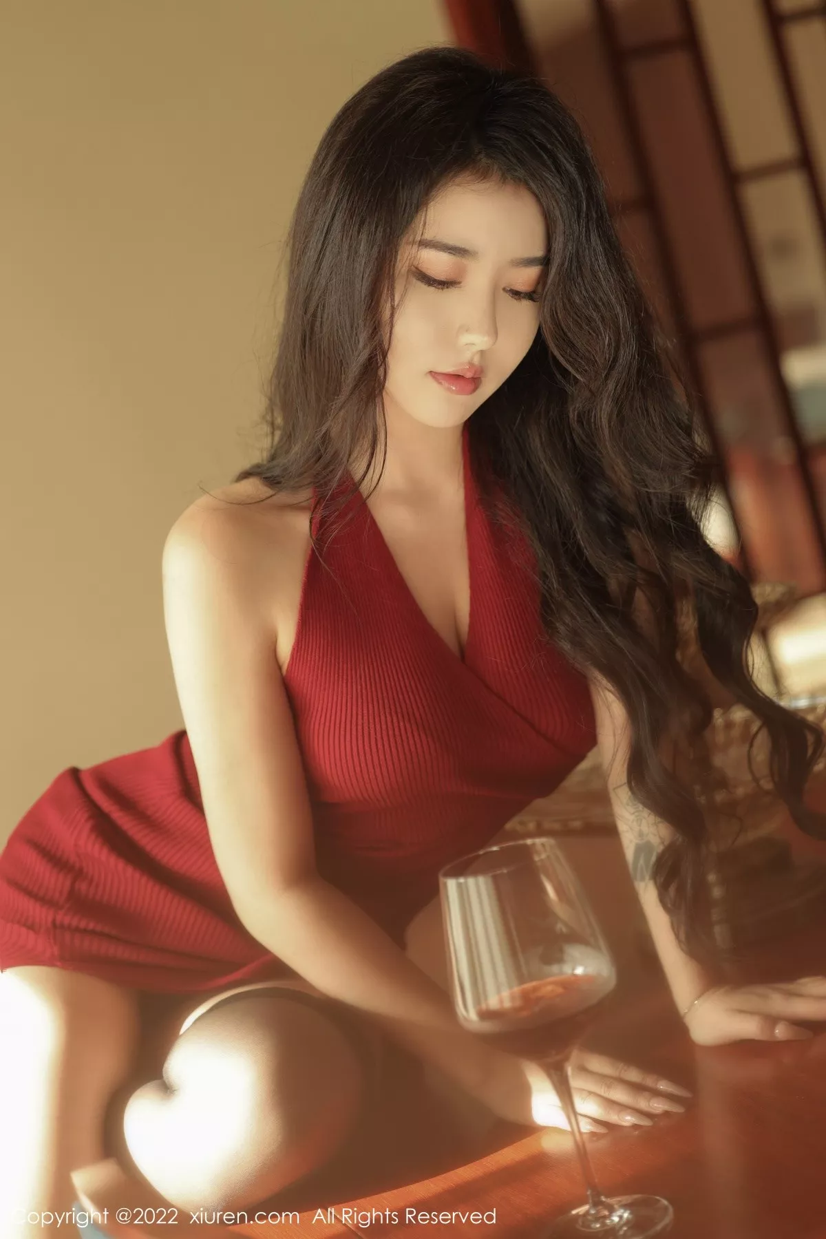 XiuRen第5457期_女神玛鲁娜三亚旅拍红色露肩连衣短裙配黑丝袜秀翘臀诱惑写真56P
