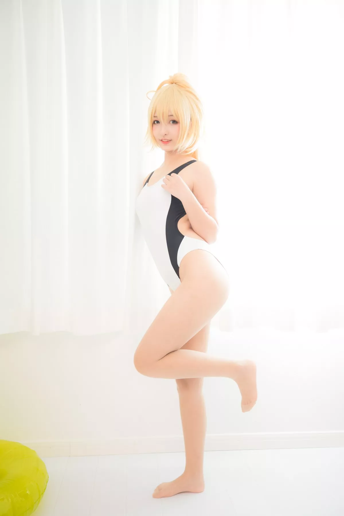 萝莉美女神楽坂真冬贞德泳装主题私房浴室性感白色连体泳衣秀完美身材诱惑写真150P
