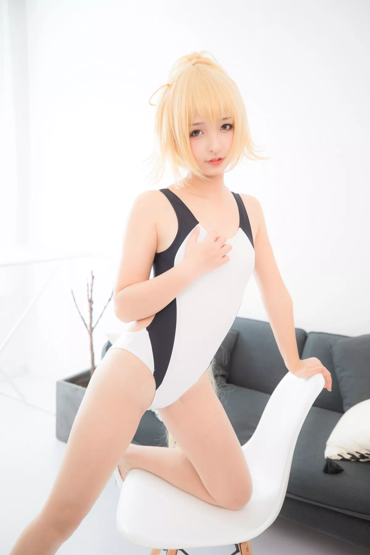 萝莉美女神楽坂真冬贞德泳装主题私房浴室性感白色连体泳衣秀完美身材诱惑写真150P