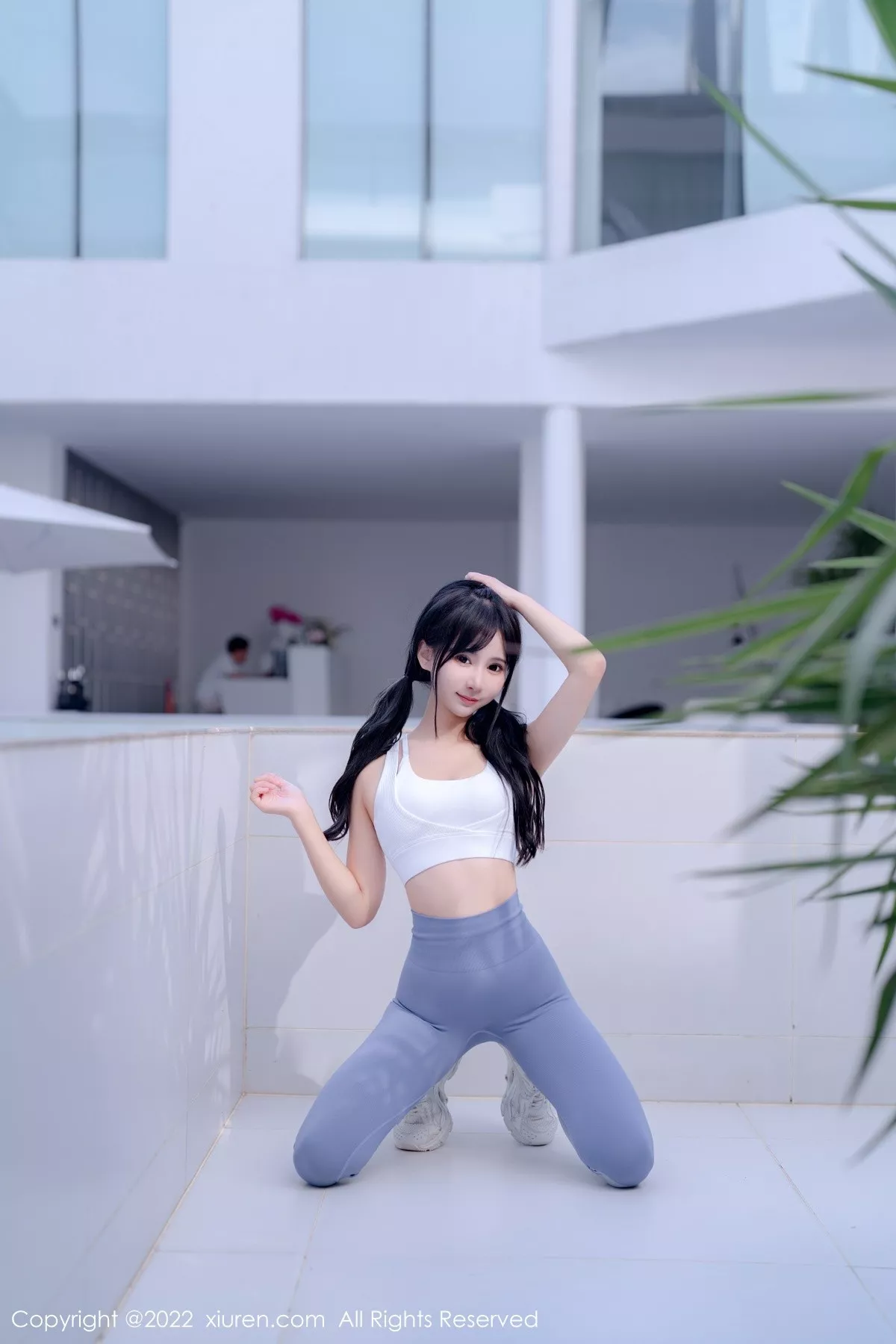 XiuRen第5463期_女神小果冻儿大理旅拍私房性感运动服紧身秀完美身材诱惑写真55P