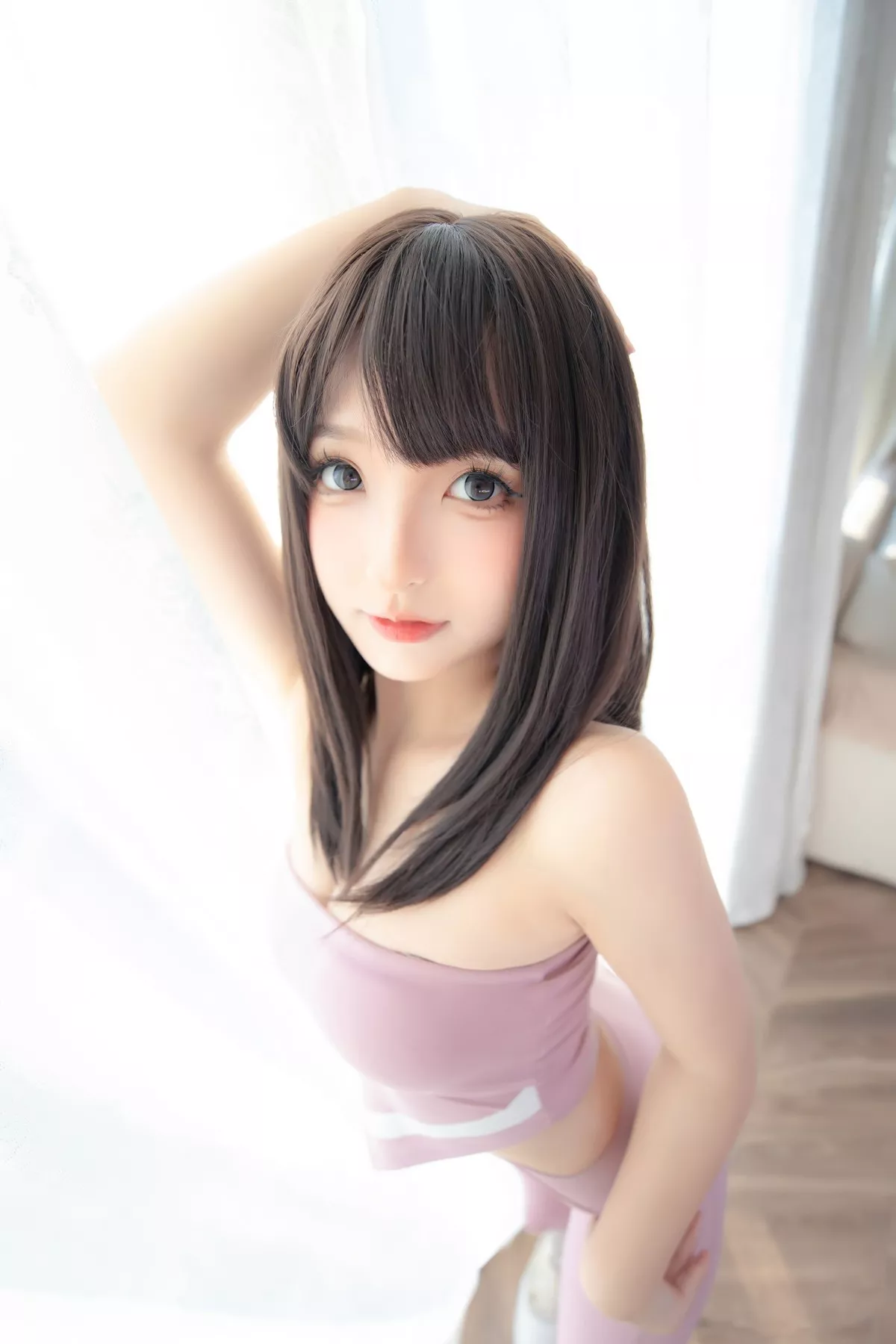 萝莉美女神楽坂真冬草莓蜜桃主题私房性感粉色运动服饰秀完美身材诱惑写真75P