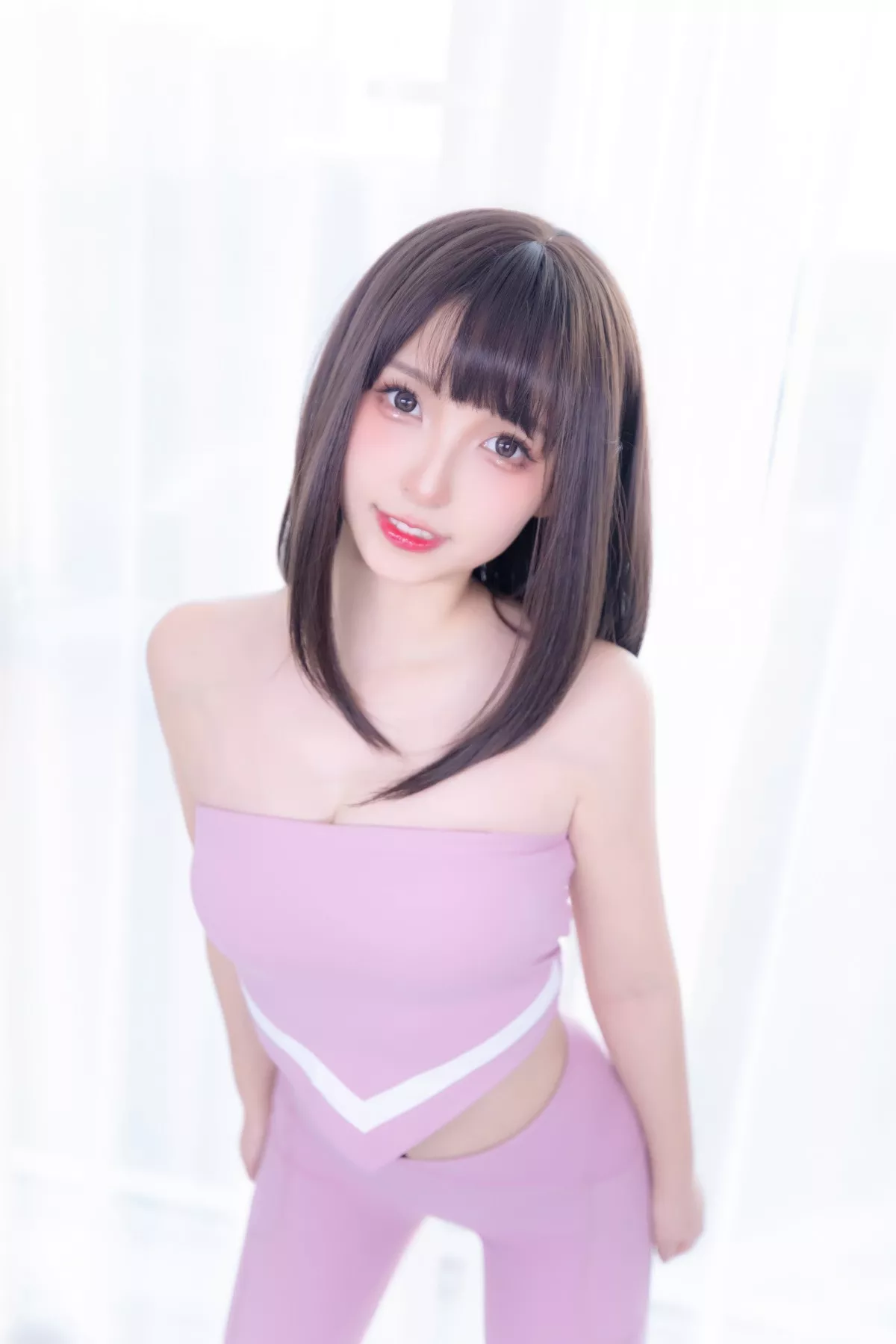 萝莉美女神楽坂真冬草莓蜜桃主题私房性感粉色运动服饰秀完美身材诱惑写真75P