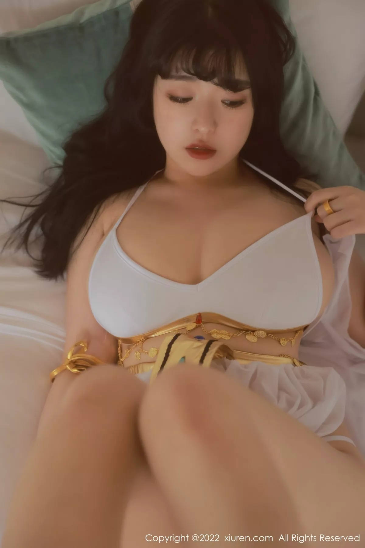 XiuRen第5341期_模特奶酥36E私房性感白色轻透服饰秀丰满身材傲人豪乳诱惑写真51P