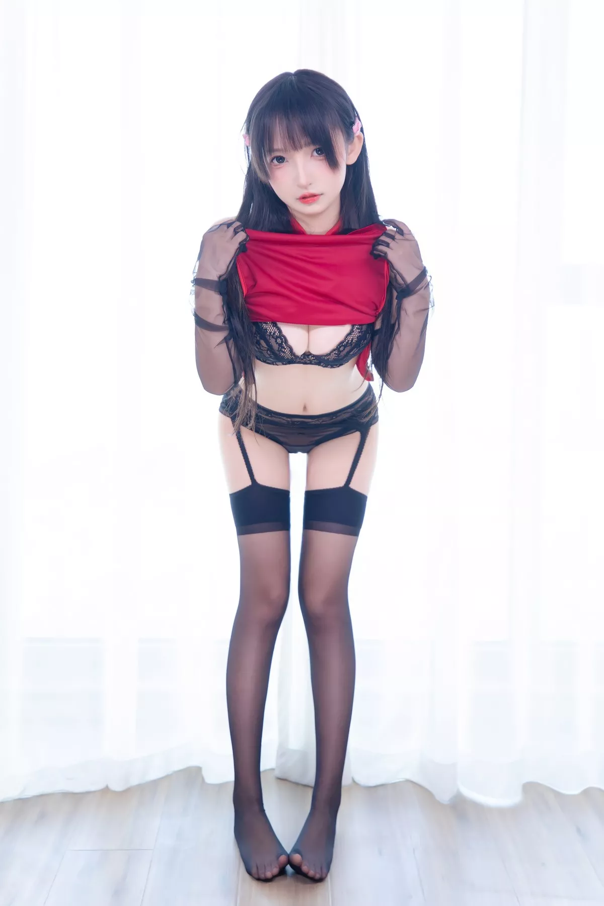 萝莉美女神楽坂真冬甜蜜皮鞭主题私房性感红色旗袍配黑丝吊袜极致魅惑写真75P