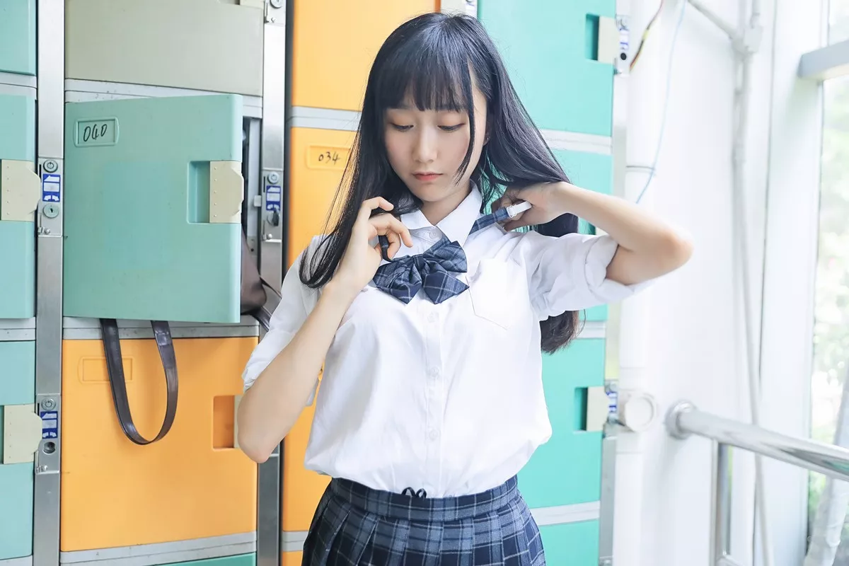 萌系小姐姐木绵绵OwO上体育课啦主题户外性感学妹JK+体育课运动服迷人写真59P