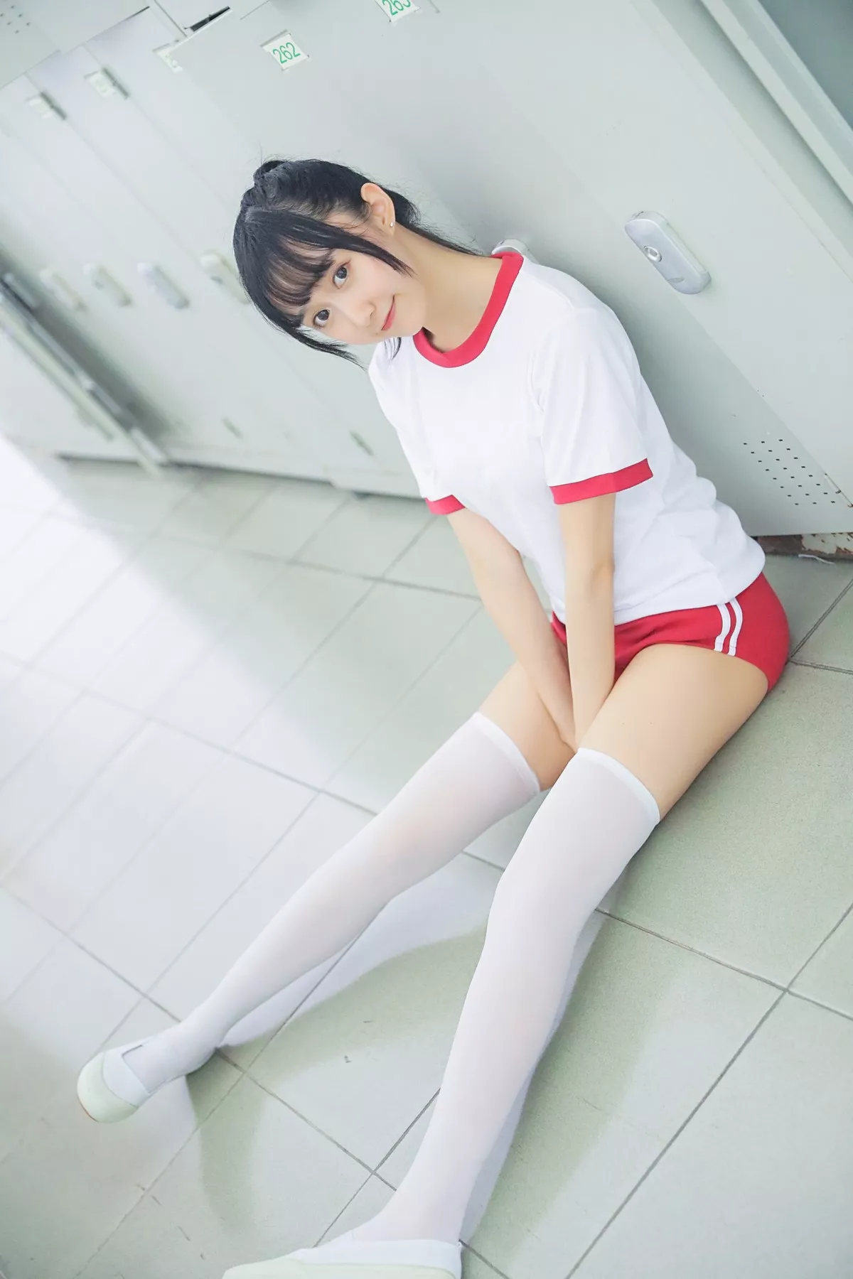 萌系小姐姐木绵绵OwO上体育课啦主题户外性感学妹JK+体育课运动服迷人写真59P