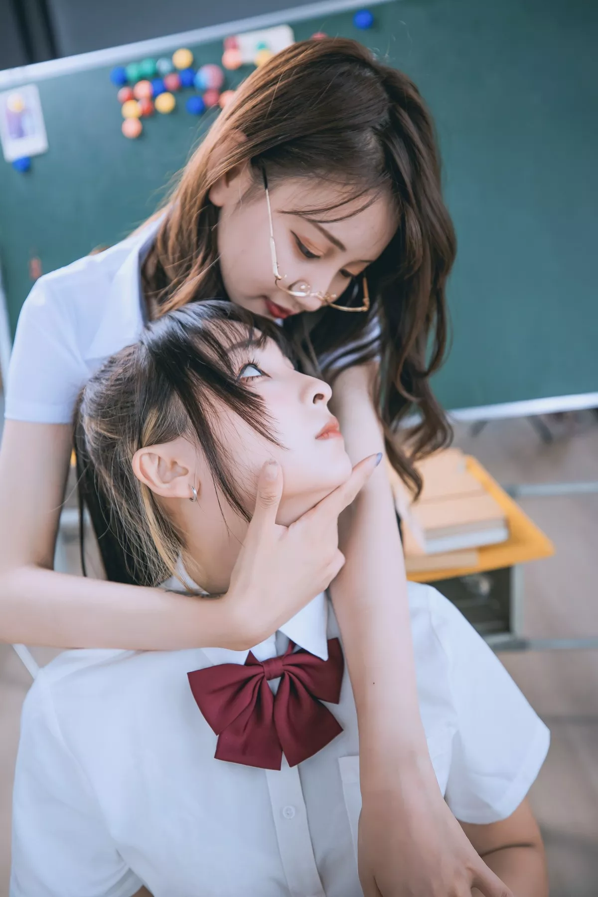 萝莉美女神楽板真冬百合教室主题教室里师生情主题性感白T配黑丝袜诱惑写真150P