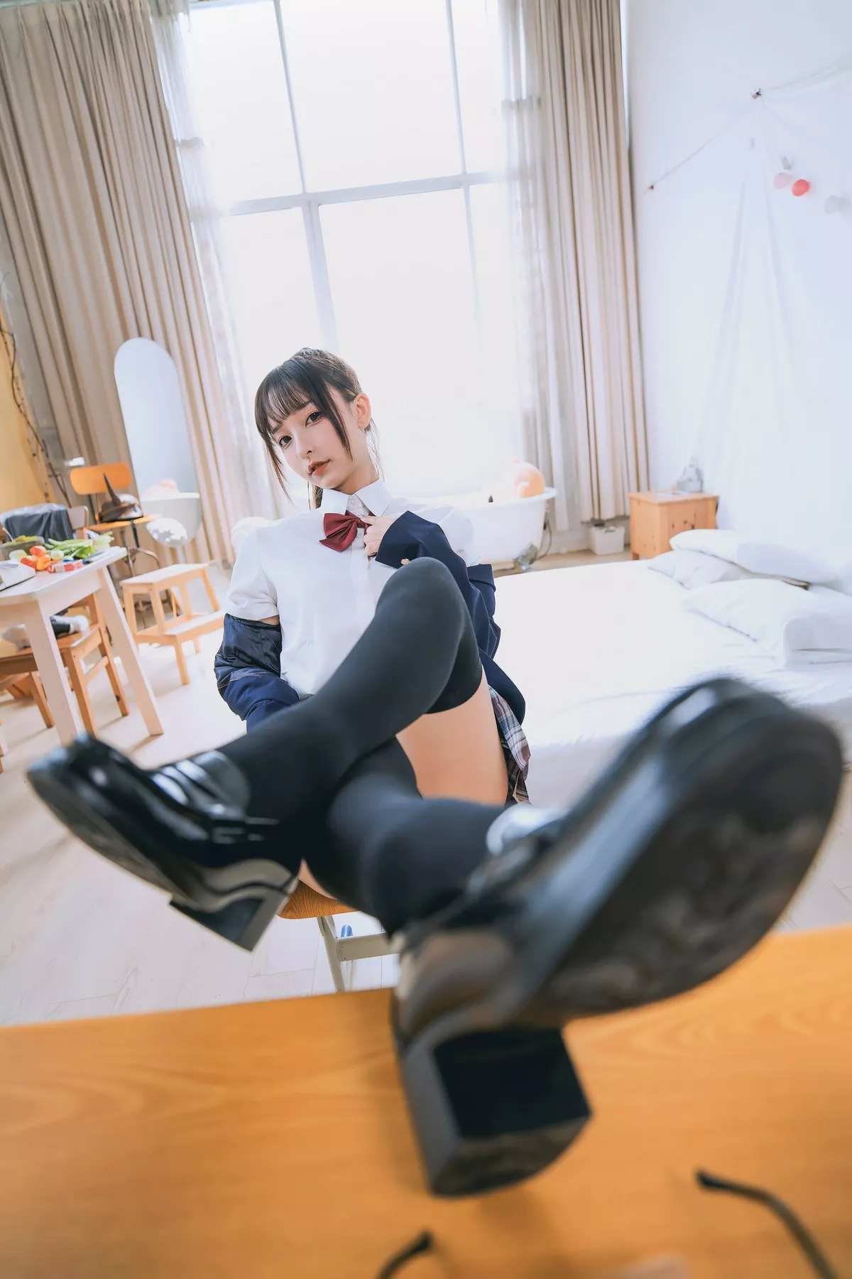 萝莉美女神楽板真冬百合教室主题教室里师生情主题性感白T配黑丝袜诱惑写真150P