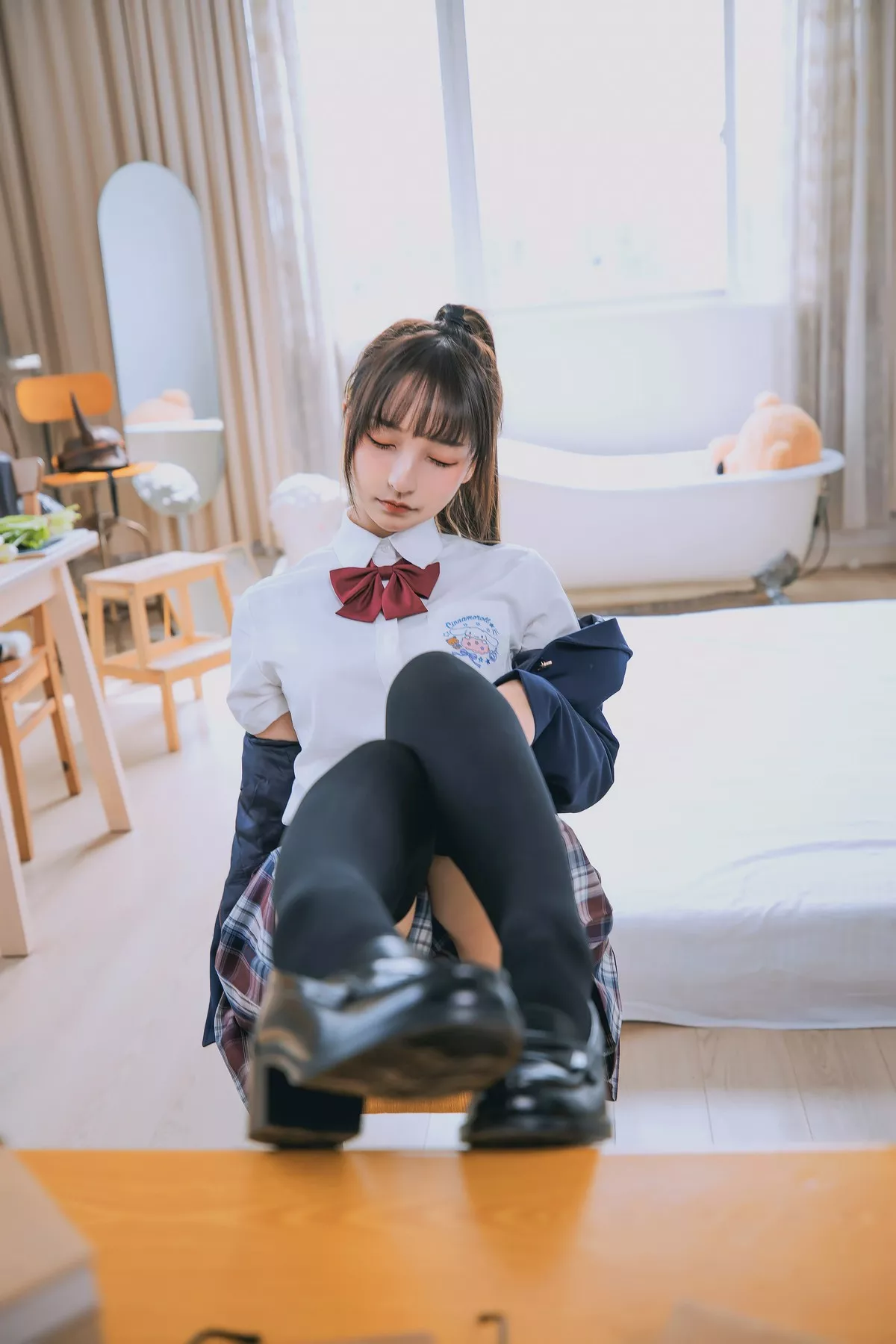 萝莉美女神楽板真冬百合教室主题教室里师生情主题性感白T配黑丝袜诱惑写真150P