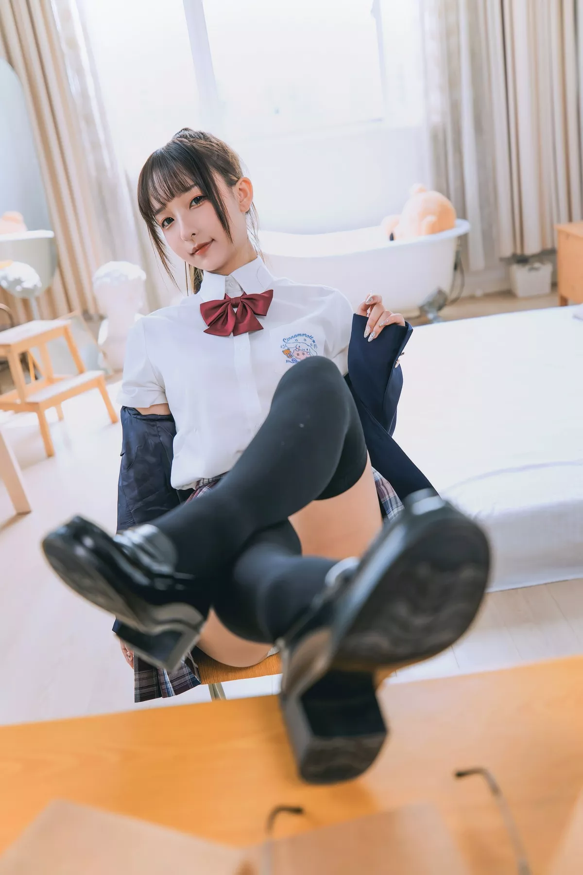 萝莉美女神楽板真冬百合教室主题教室里师生情主题性感白T配黑丝袜诱惑写真150P