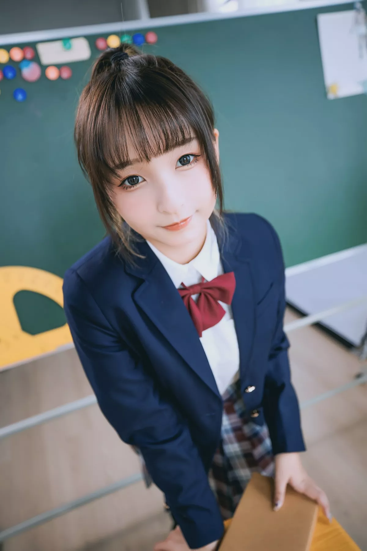 萝莉美女神楽板真冬百合教室主题教室里师生情主题性感白T配黑丝袜诱惑写真150P