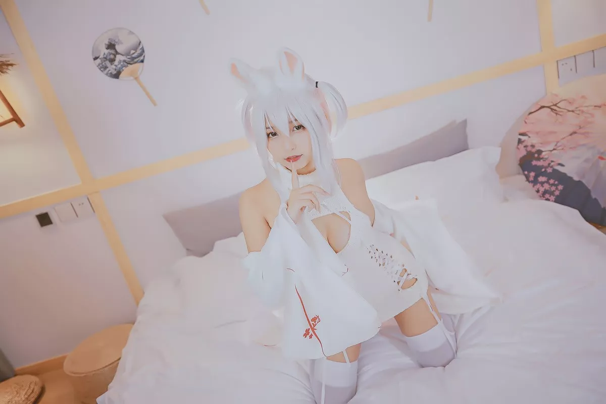 萝莉美女神楽板真冬狼妹&兔娘主题私房性感服饰系列秀完美身材迷人诱惑写真150P